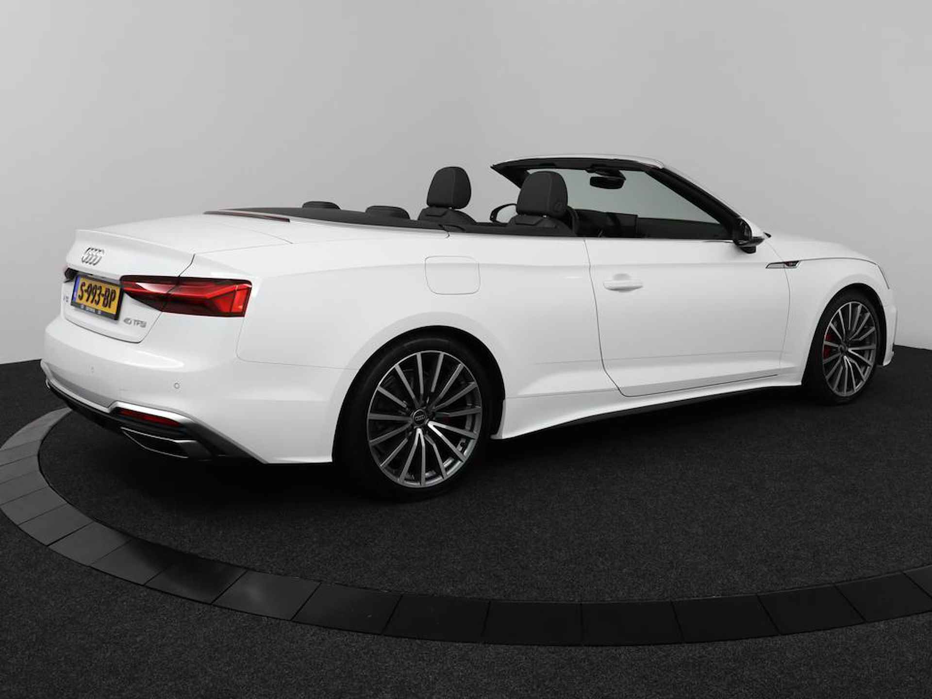 Audi A5 Cabriolet 40 TFSI 190Pk Automaat S-Line / Leder / Navi / Virtual / Camera - 2/59