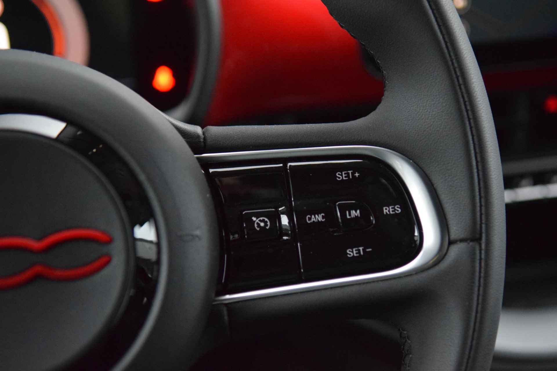 Fiat 500 C RED 24 kWh Virt cockpit/Cam/Nav/Ecc/Lmv - 44/48