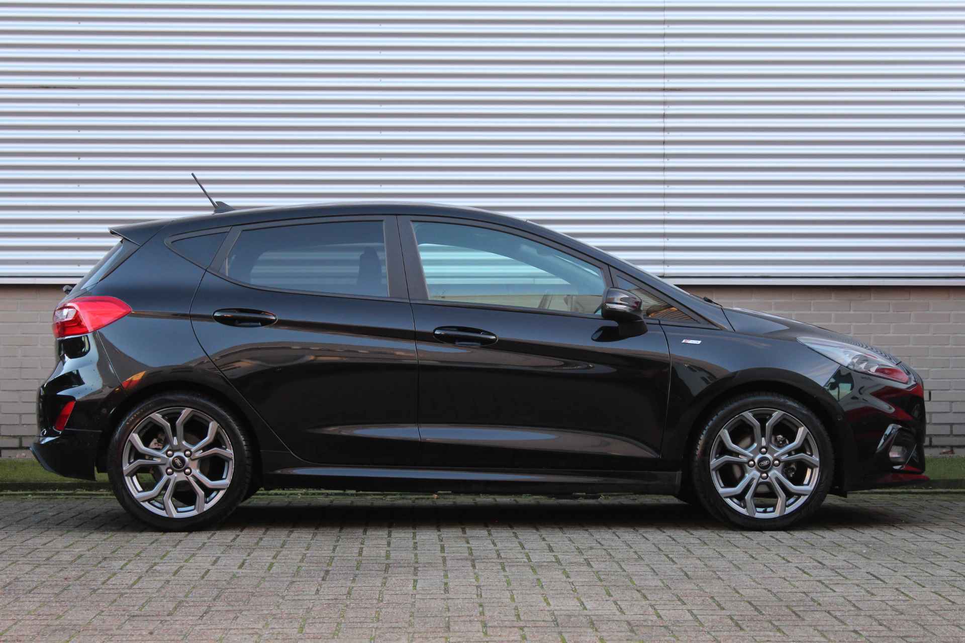 Ford Fiesta 1.0 EcoBoost 125PK ST-Line | B&O | Camera | Adaptieve Cruise | Trekhaak | Navigatie | BLIS - 2/43