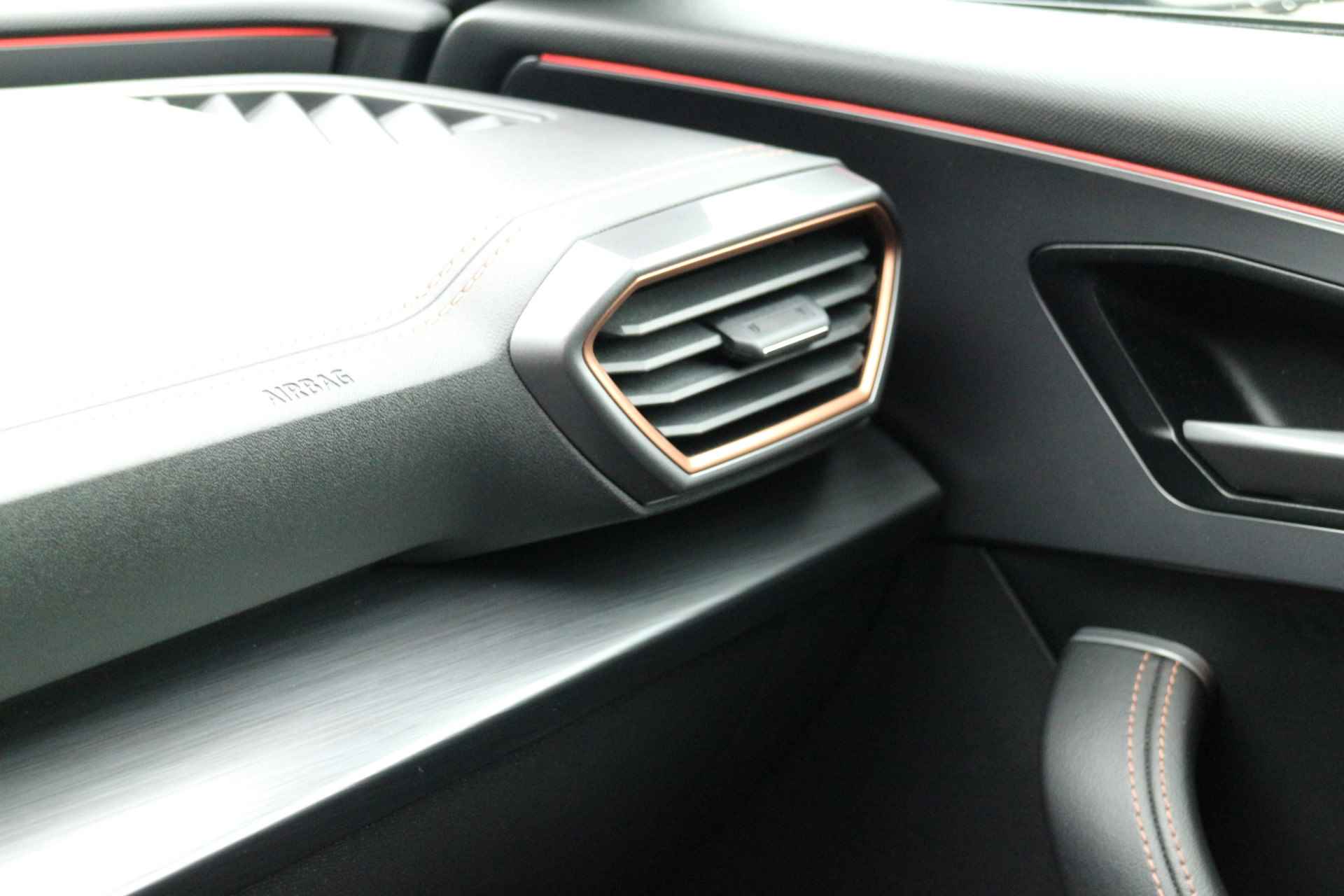 CUPRA Formentor 1.5 TSI  150pk DSG Business Edition Plus Keyless, Led, Camera, Virtual Cockpit, Navigatie, Stoelverw. etc. - 60/75