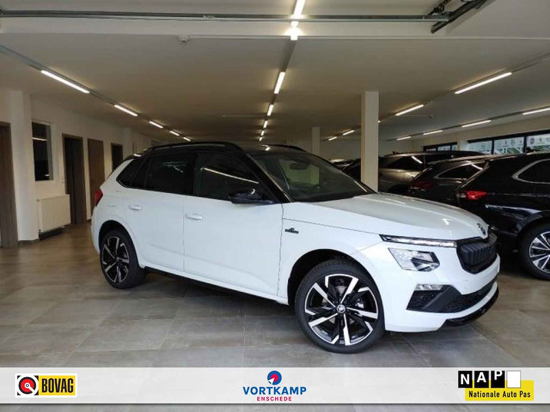 SKODA Kamiq 1.5 TSI DSG MONTE CARLO GLASDAK/TREKHAAK/NAVI/CARPLAY/STOELVERW - 1/16