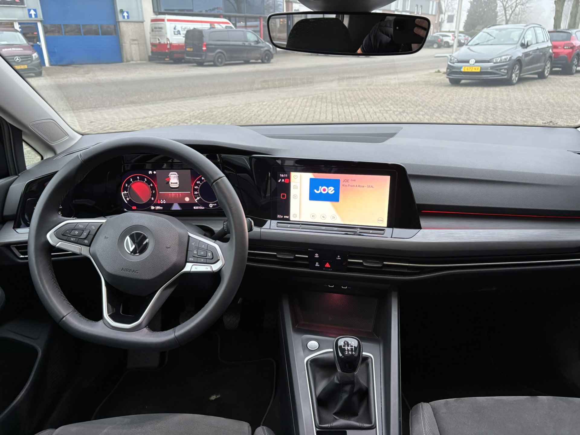 Volkswagen Golf 1.5 TSI Style / Elektrische Stoelen / Camera / Schuifkanteldak / Virtual Cockpit / Draadloos Apple Carplay/Androidauto / - 2/39