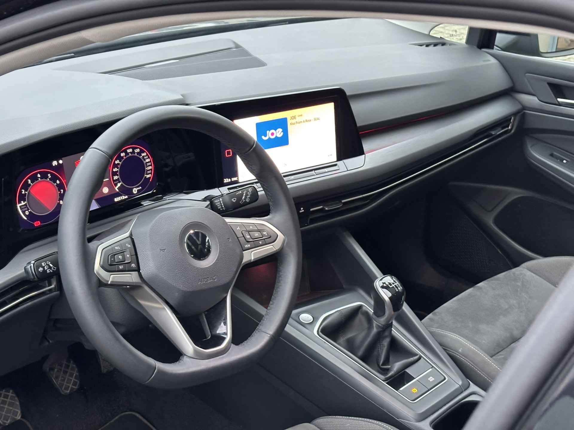 Volkswagen Golf 1.5 TSI Style / Elektrische Stoelen / Camera / Schuifkanteldak / Virtual Cockpit / Draadloos Apple Carplay/Androidauto / - 5/39