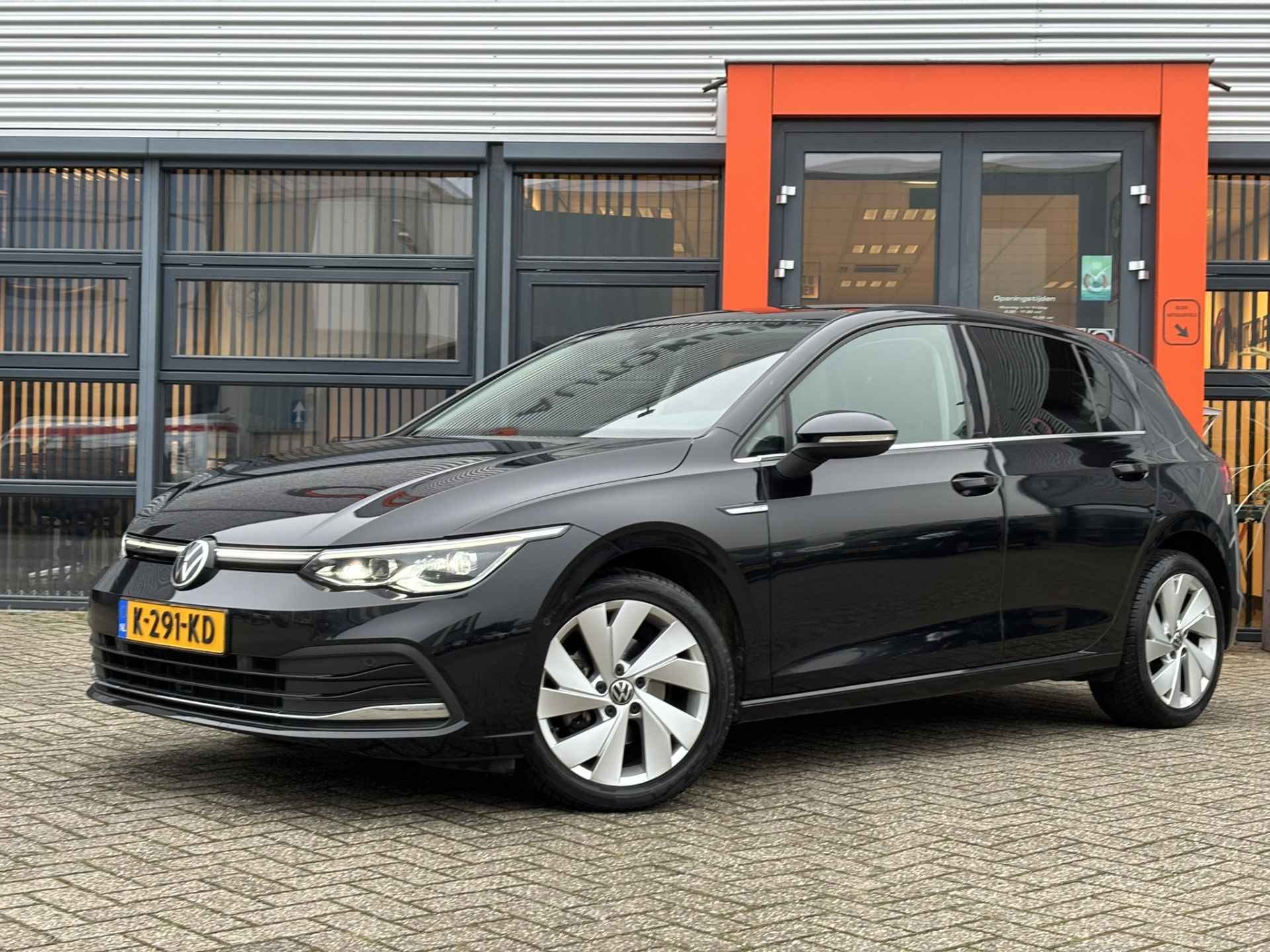 Volkswagen Golf 1.5 TSI Style / Elektrische Stoelen / Camera / Schuifkanteldak / Virtual Cockpit / Draadloos Apple Carplay/Androidauto / - 8/39