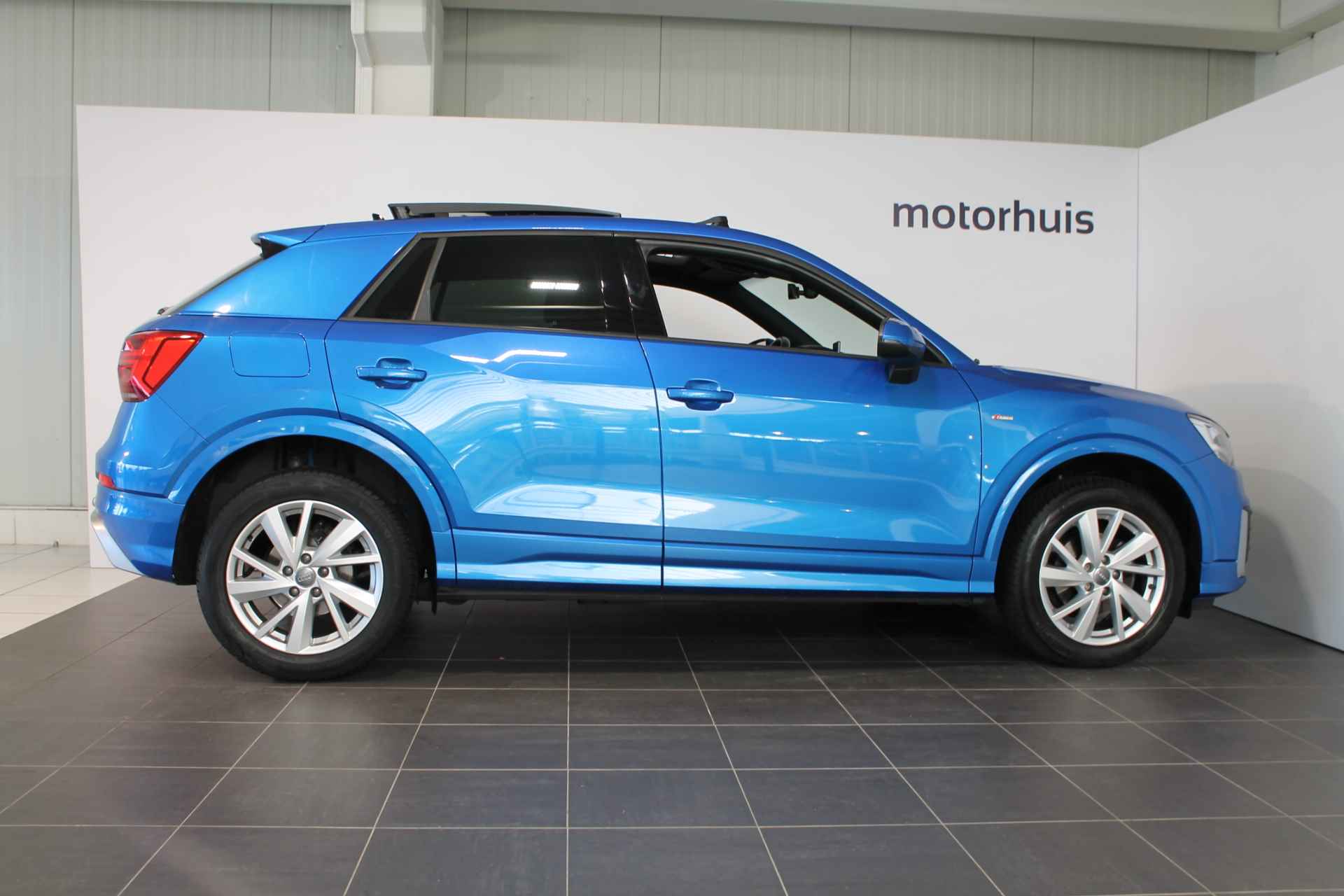 AUDI Q2 35 TFSI 150pk S tronic Automaat S Edition | Navi | Climate control | Parkeersensoren - 2/32