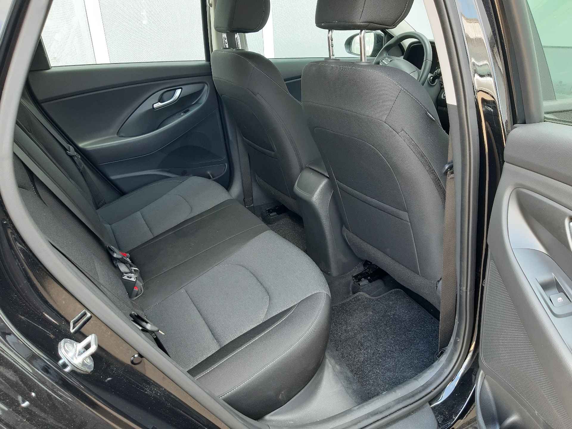 Hyundai i30 Wagon 1.0 T-GDi MHEV Comfort Smart | direct beschikbaar - 9/26