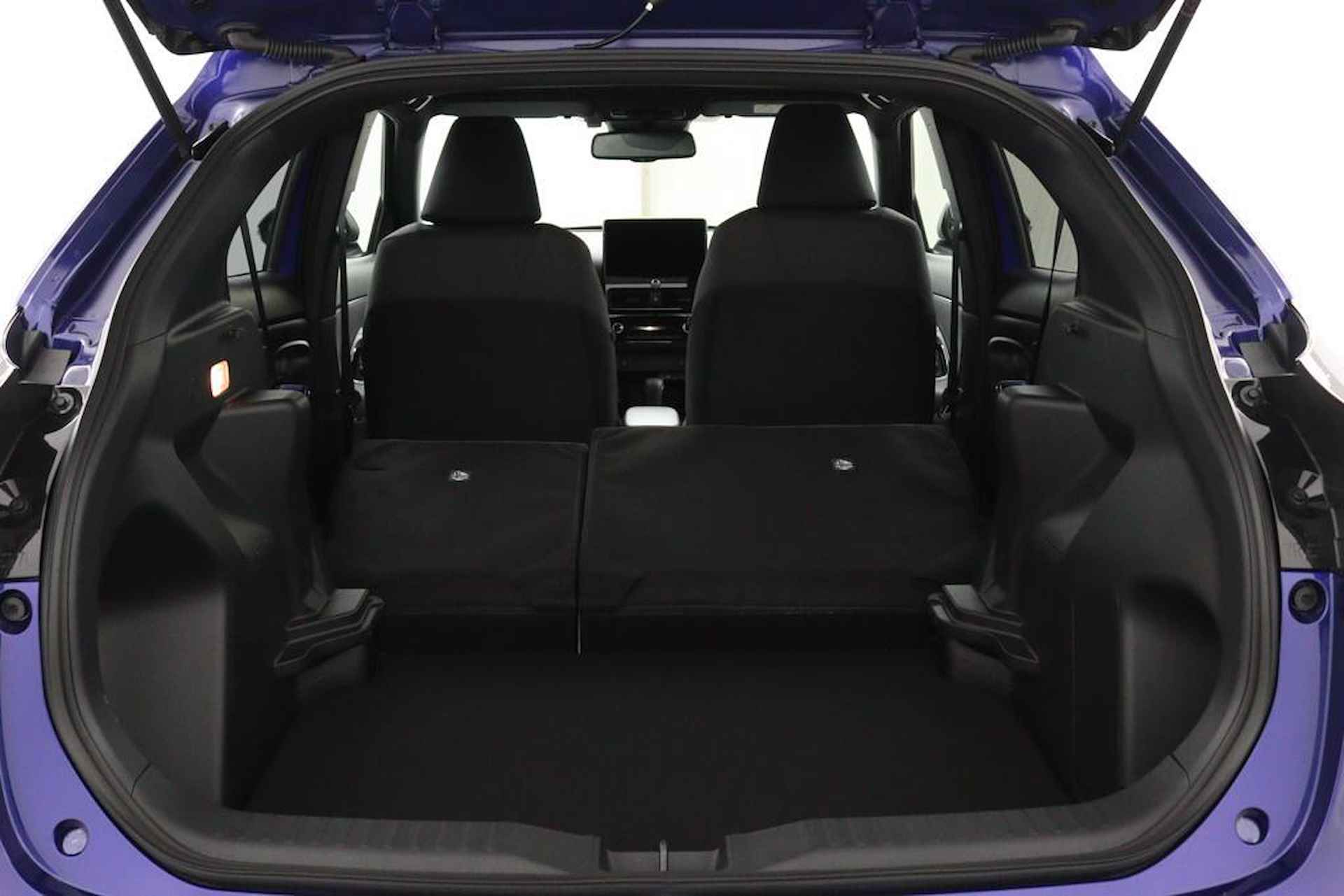 Toyota Yaris Cross 1.5 Hybrid 115 First Edition | Comfort Pack | voorstoelen verwarmd | Dodehoek Detectie | Stuurwielverwarming | - 27/41