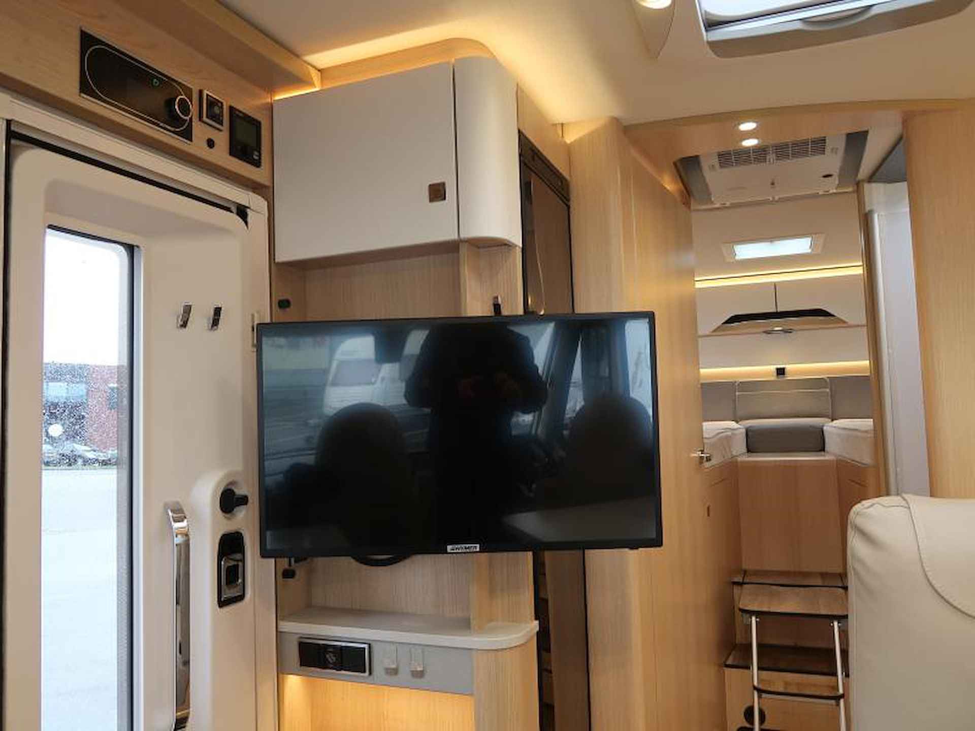 Hymer BMC-I 680 ZGAN EN ZEER COMPLEET ! - 6/25