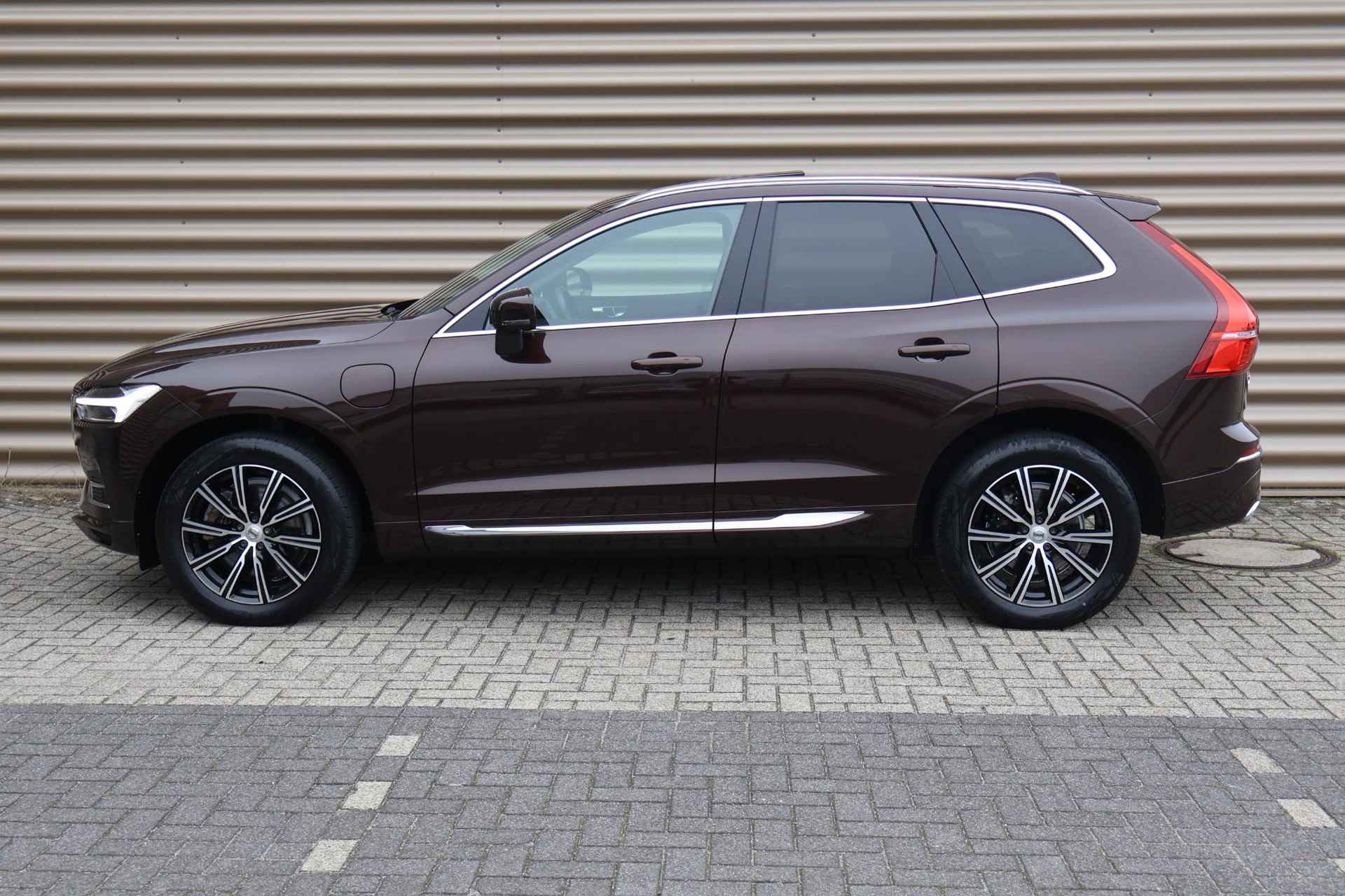 Volvo XC60 2.0 Recharge T6 AWD Inscription - 6/46