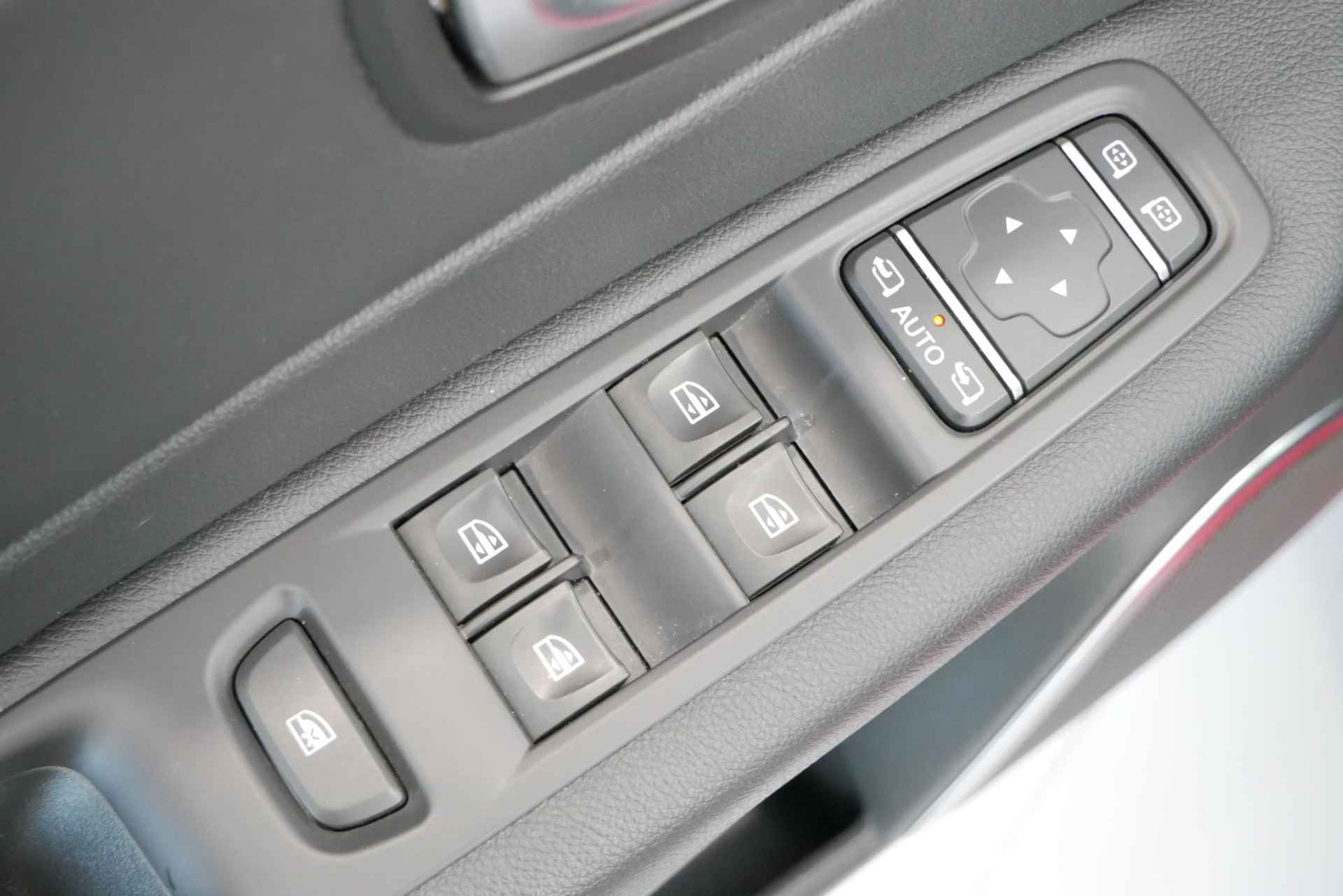 Renault Captur 1.3 TCe Intens *Automaat*Navi+Camera*Panoramadak*Climate*Parc Assist*VOL OPTIES! - 29/41