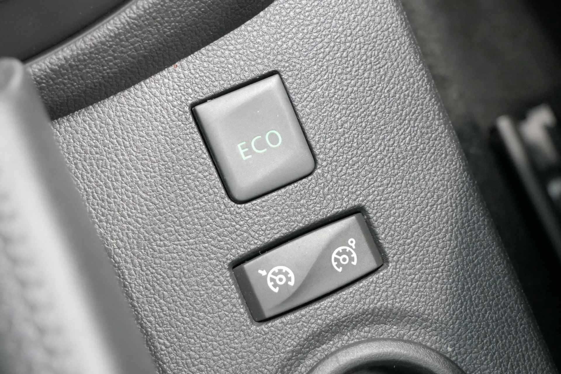 Renault Captur 1.3 TCe Intens *Automaat*Navi+Camera*Panoramadak*Climate*Parc Assist*VOL OPTIES! - 36/41