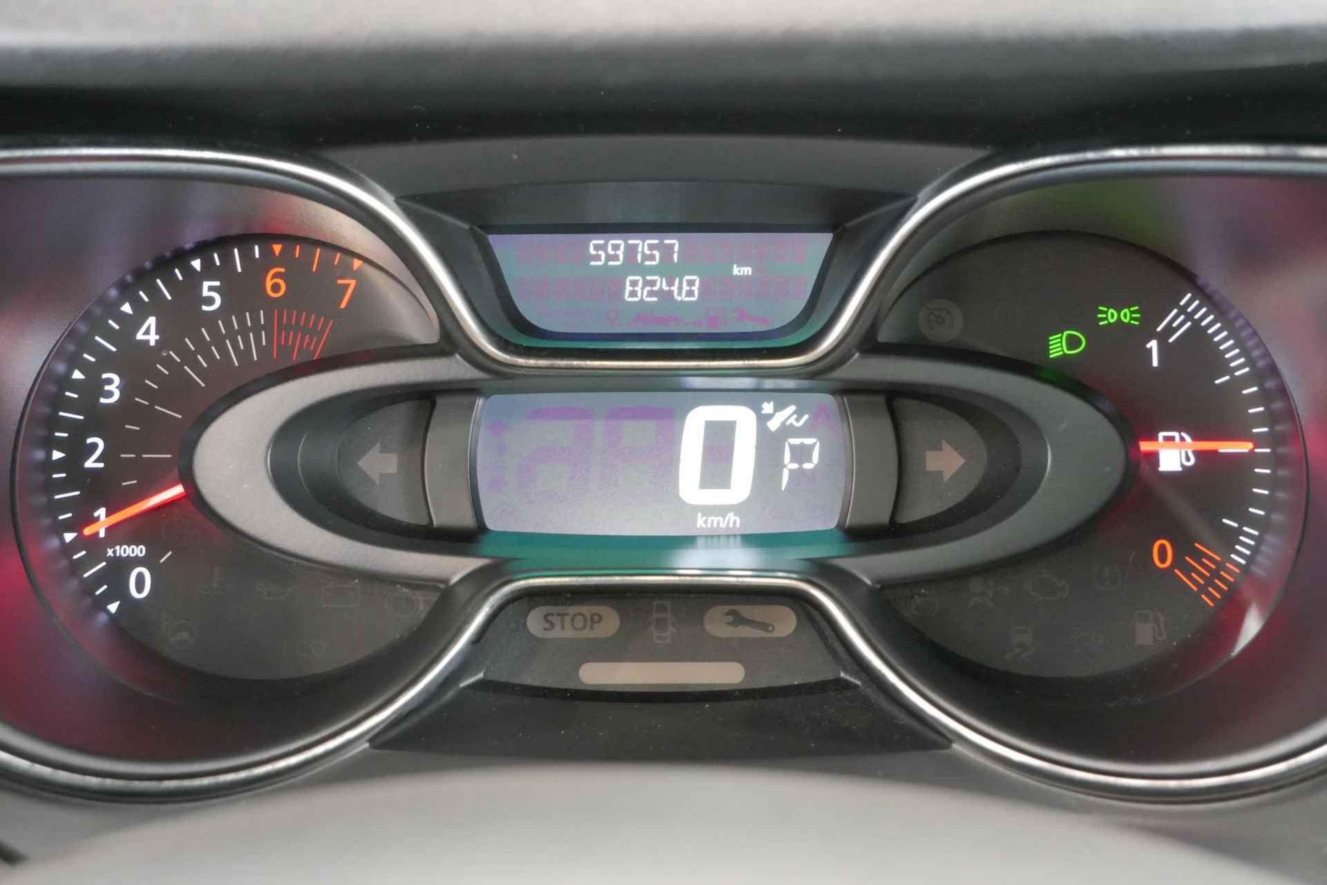 Renault Captur 1.3 TCe Intens *Automaat*Navi+Camera*Panoramadak*Climate*Parc Assist*VOL OPTIES! - 39/41