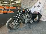 Harley-Davidson XL1200CX Roadster Vivid Black