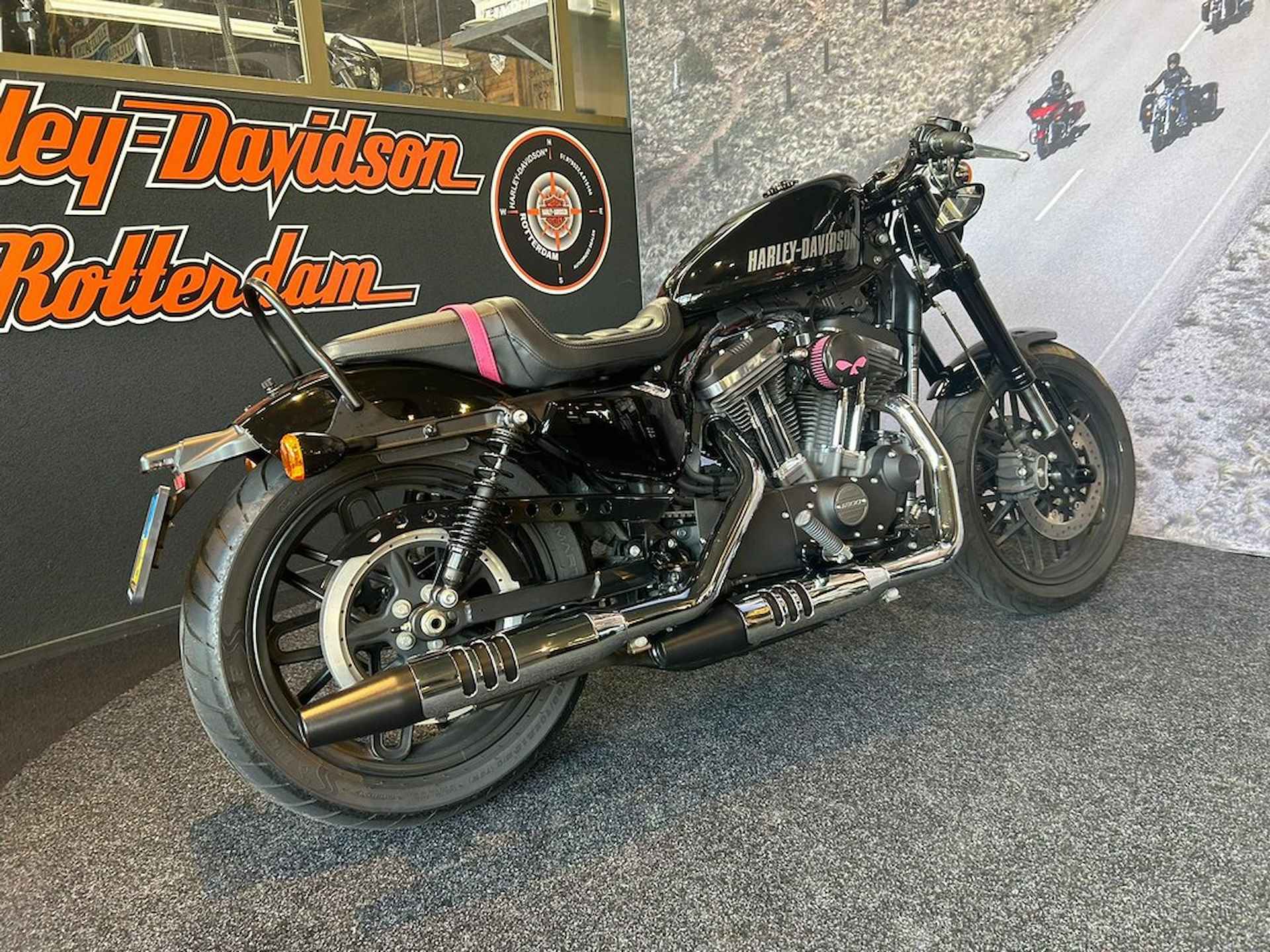 Harley-Davidson XL1200CX Roadster Vivid Black - 5/9