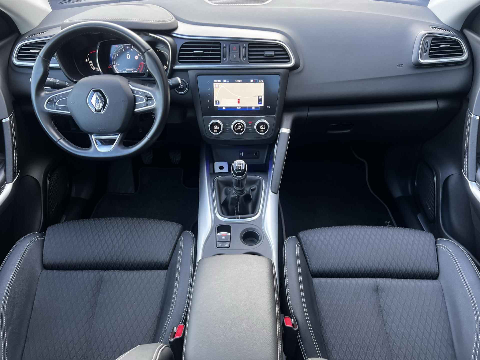 Renault Kadjar 1.3 TCe Bose / 160 PK / Trekhaak / Panoramadak / Navigatie + Camera / Stoelverwarming - 4/57