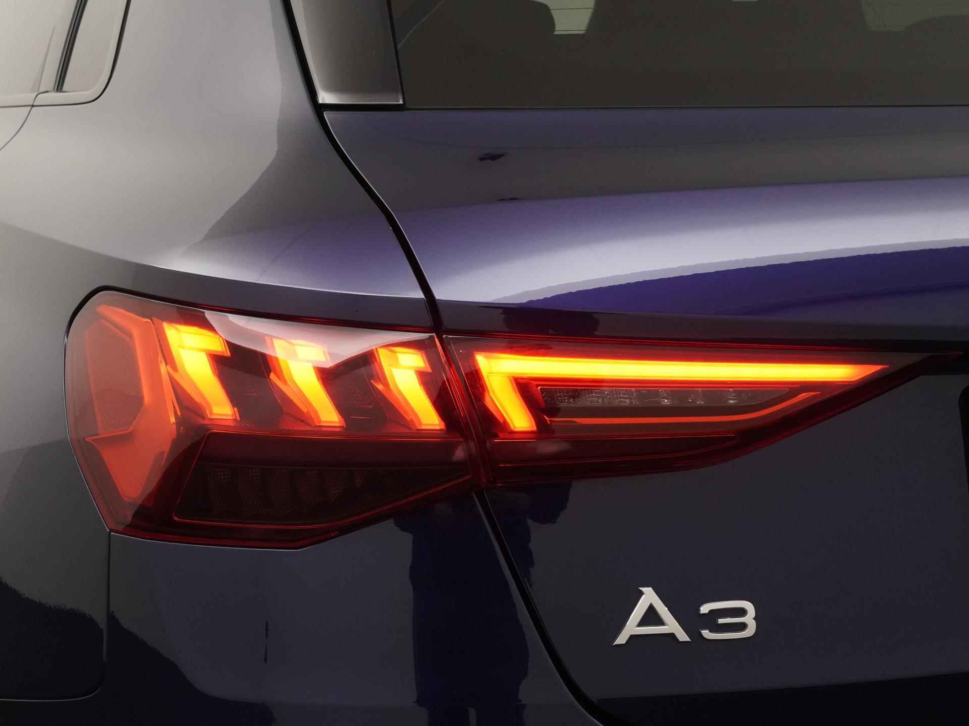 Audi A3 Sportback 45 TFSIe S edition | Head Up | Matrix LED | Stuurverwarming | Zondag Open! - 20/46