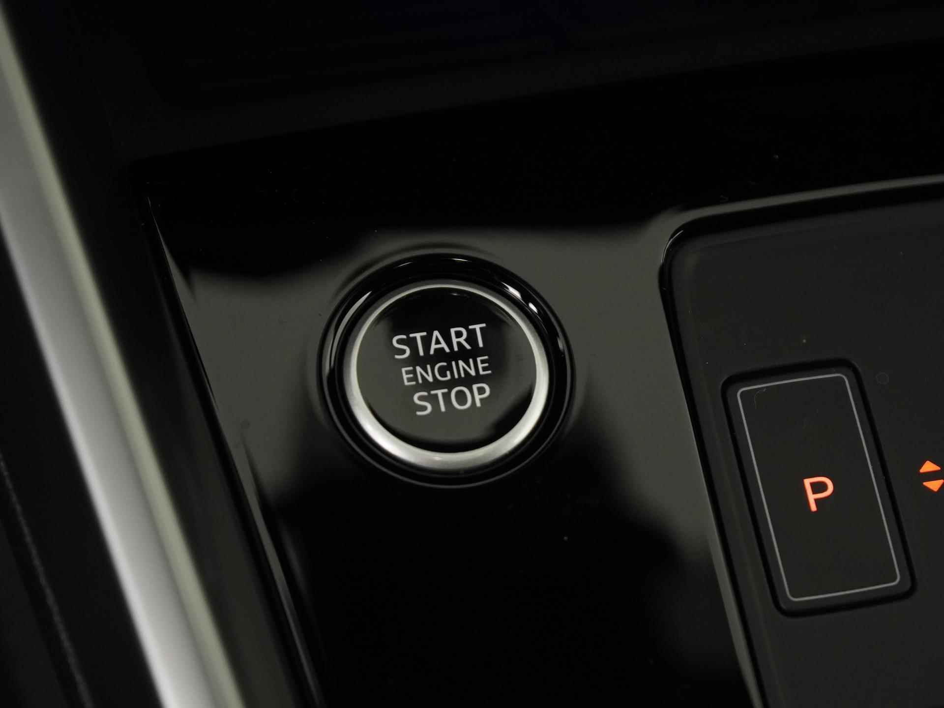 Audi A3 Sportback 45 TFSIe S edition | Head Up | Matrix LED | Stuurverwarming | Zondag Open! - 29/46