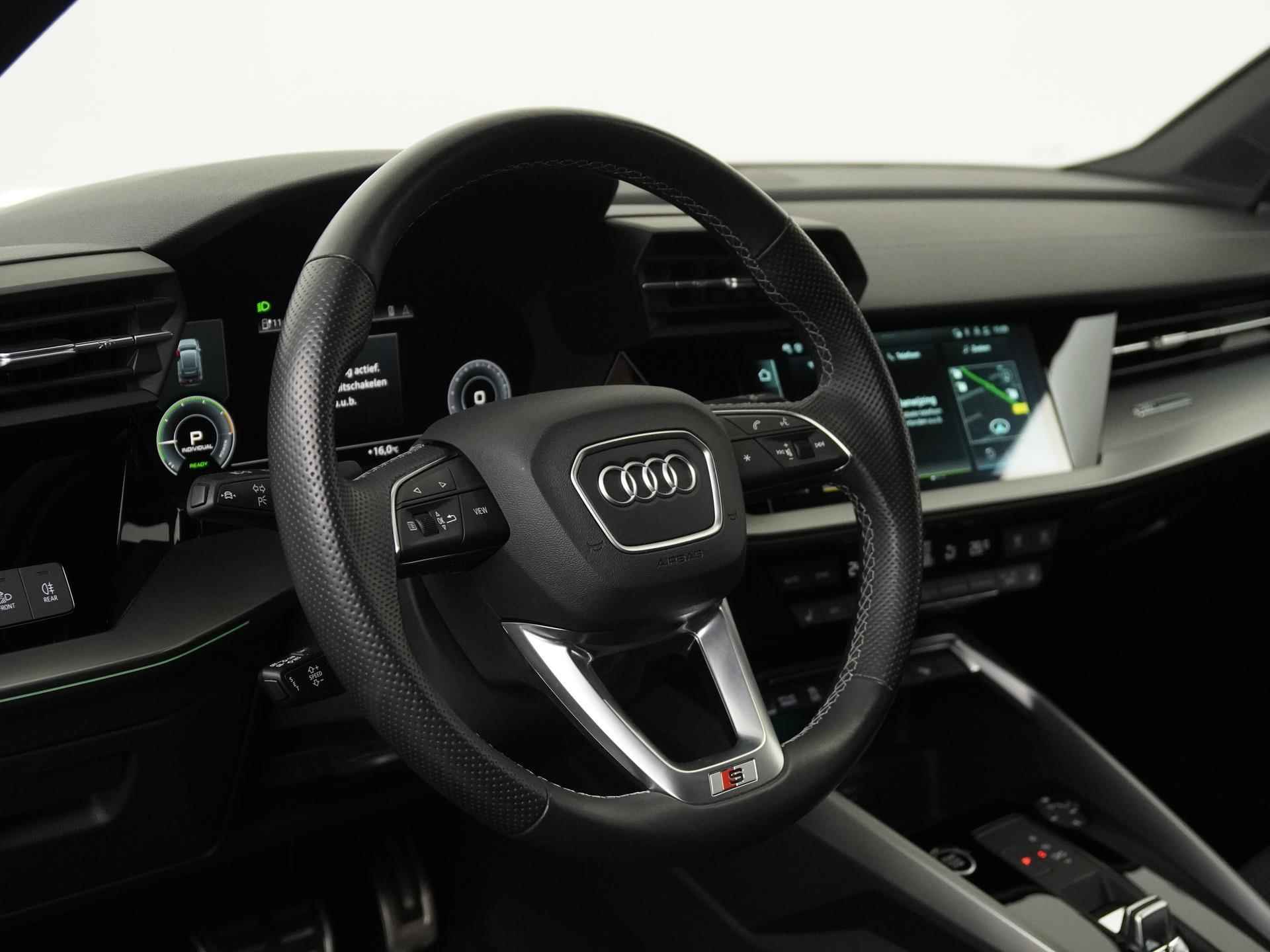 Audi A3 Sportback 45 TFSIe S edition | Head Up | Matrix LED | Stuurverwarming | Zondag Open! - 33/46