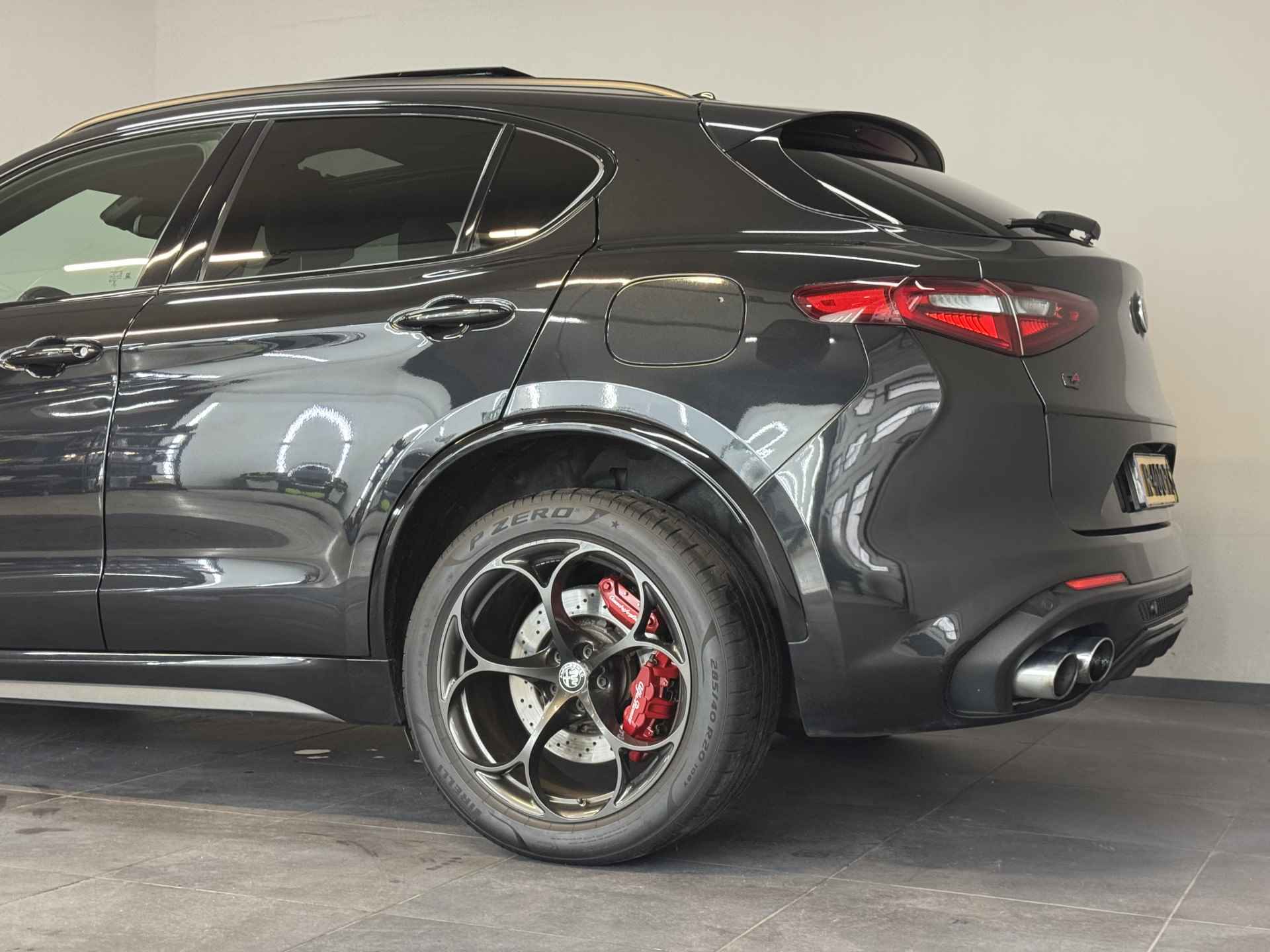 Alfa Romeo Stelvio 2.9 V6 AWD Quadrifoglio ✅ PANORAMADAK ✅ CARBON ✅ HARMAN KARDON ✅ GARANTIE ✅ - 79/97