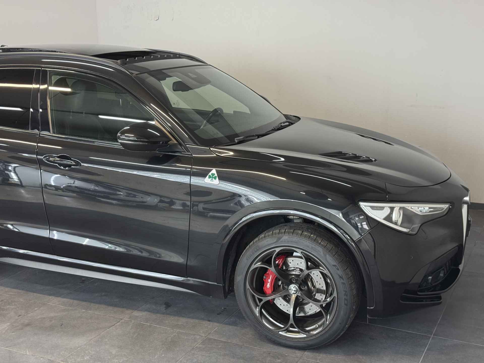 Alfa Romeo Stelvio 2.9 V6 AWD Quadrifoglio ✅ PANORAMADAK ✅ CARBON ✅ HARMAN KARDON ✅ GARANTIE ✅ - 90/97