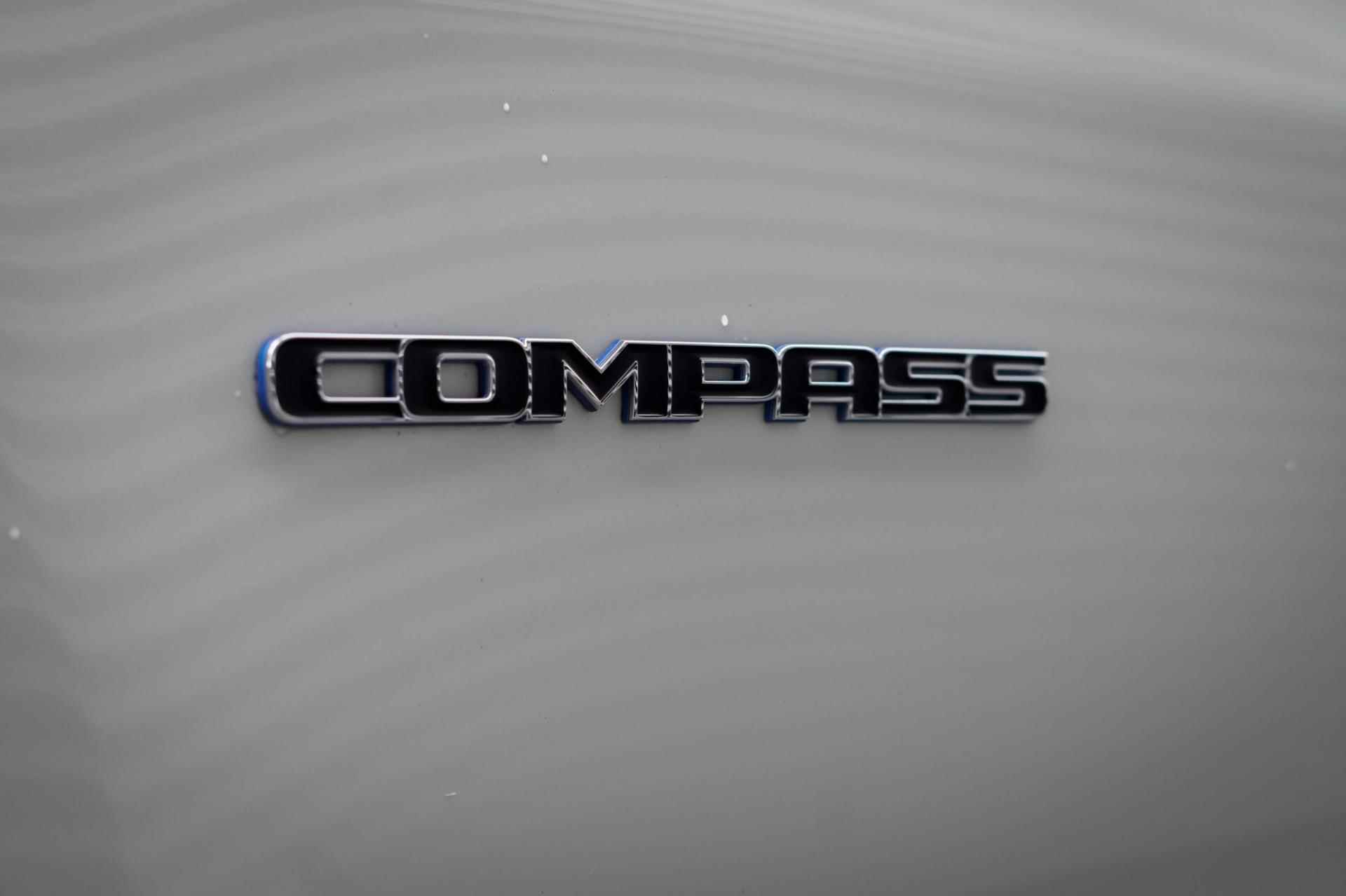 Jeep Compass 4xe 190 Plug-in Hybrid / Navi / 18'' / Incl BTW - 40/66