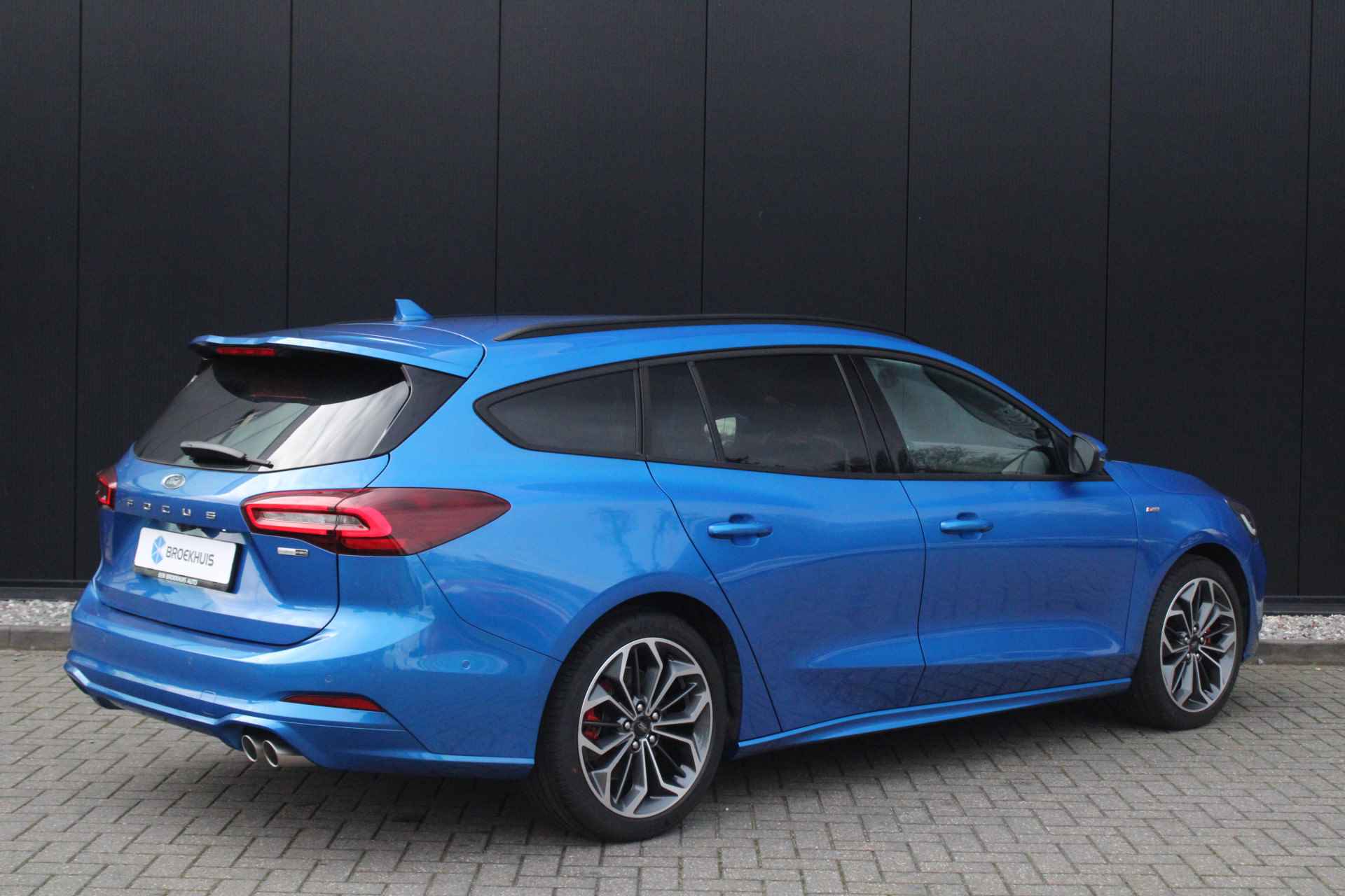 Ford Focus Wagon 1.0 Hybrid ST Line X | ADAPTIVE CRUISE | B&O | PARKING PACK | WINTER PACK - 2/36