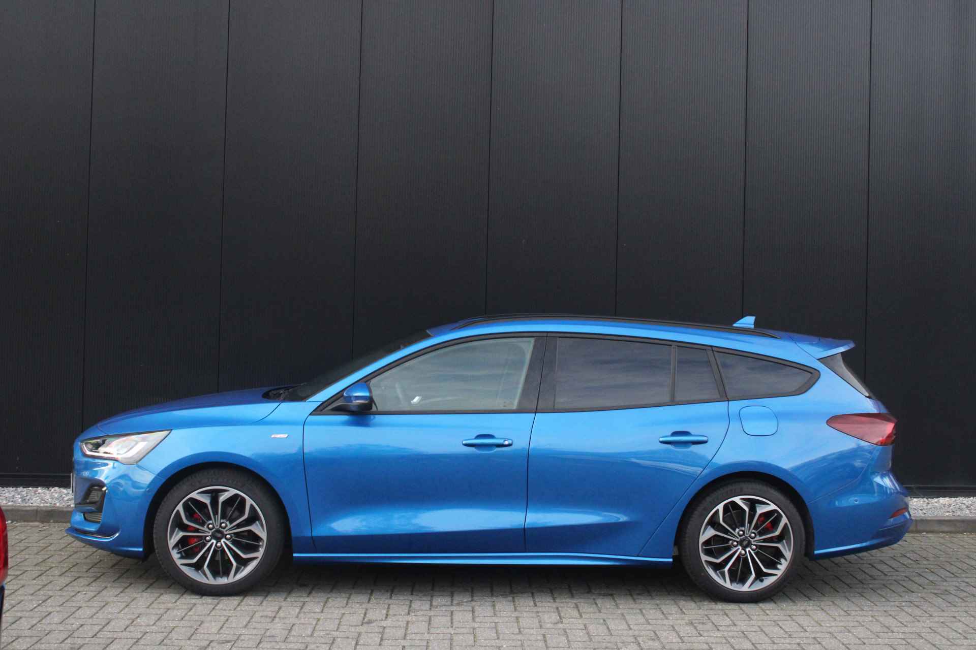 Ford Focus Wagon 1.0 Hybrid ST Line X | ADAPTIVE CRUISE | B&O | PARKING PACK | WINTER PACK - 3/36