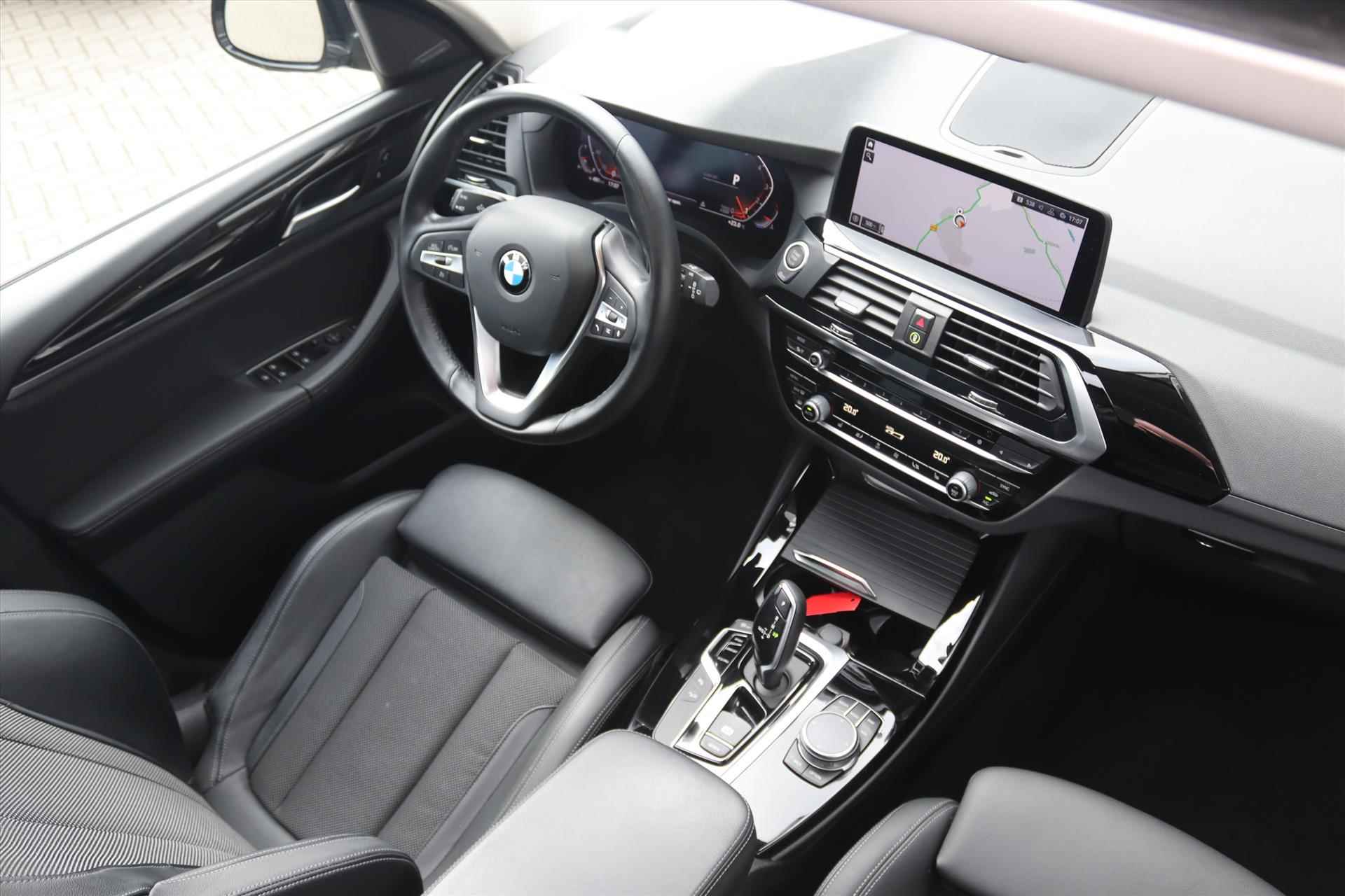 BMW X3 (g01) XDRIVE 2.0i 184PK  AUT(8) HIGH EXEC. X-LINE  Navi | Panodak | Trekhaak | Sfeerverl. | Harman Kardon | Digitaal Cockpit | - 8/71