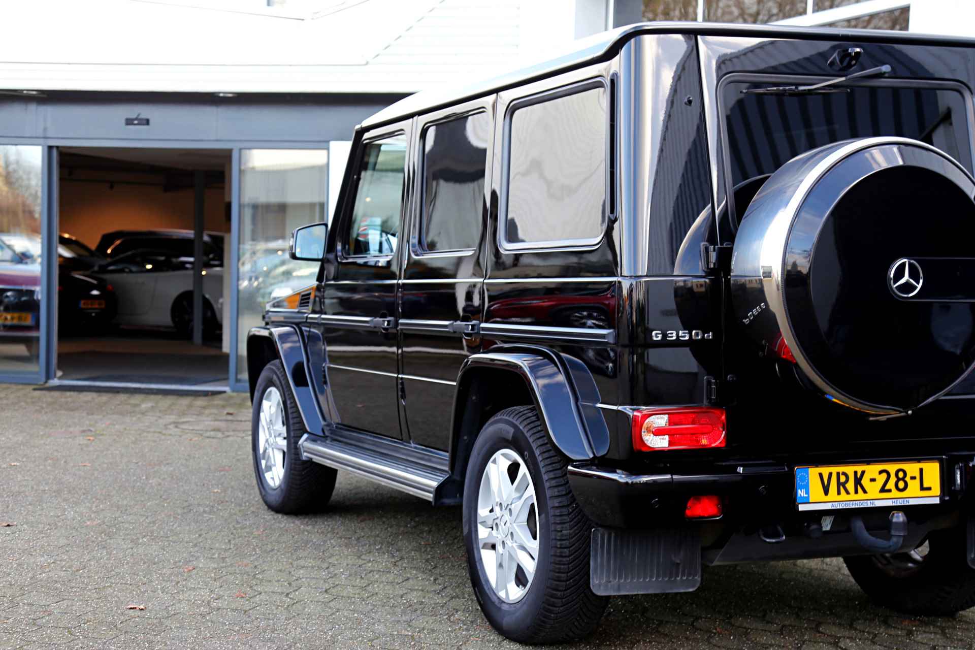 Mercedes-Benz G-Klasse 350d 245PK 7G-Tronic Plus 4MATIC Aut.*Grijs kenteken*Perfect Mercedes Onderh.*1ste Eig!*ACC/Schuifdak/Trekhaak/Treeplanken/Leder - 31/64