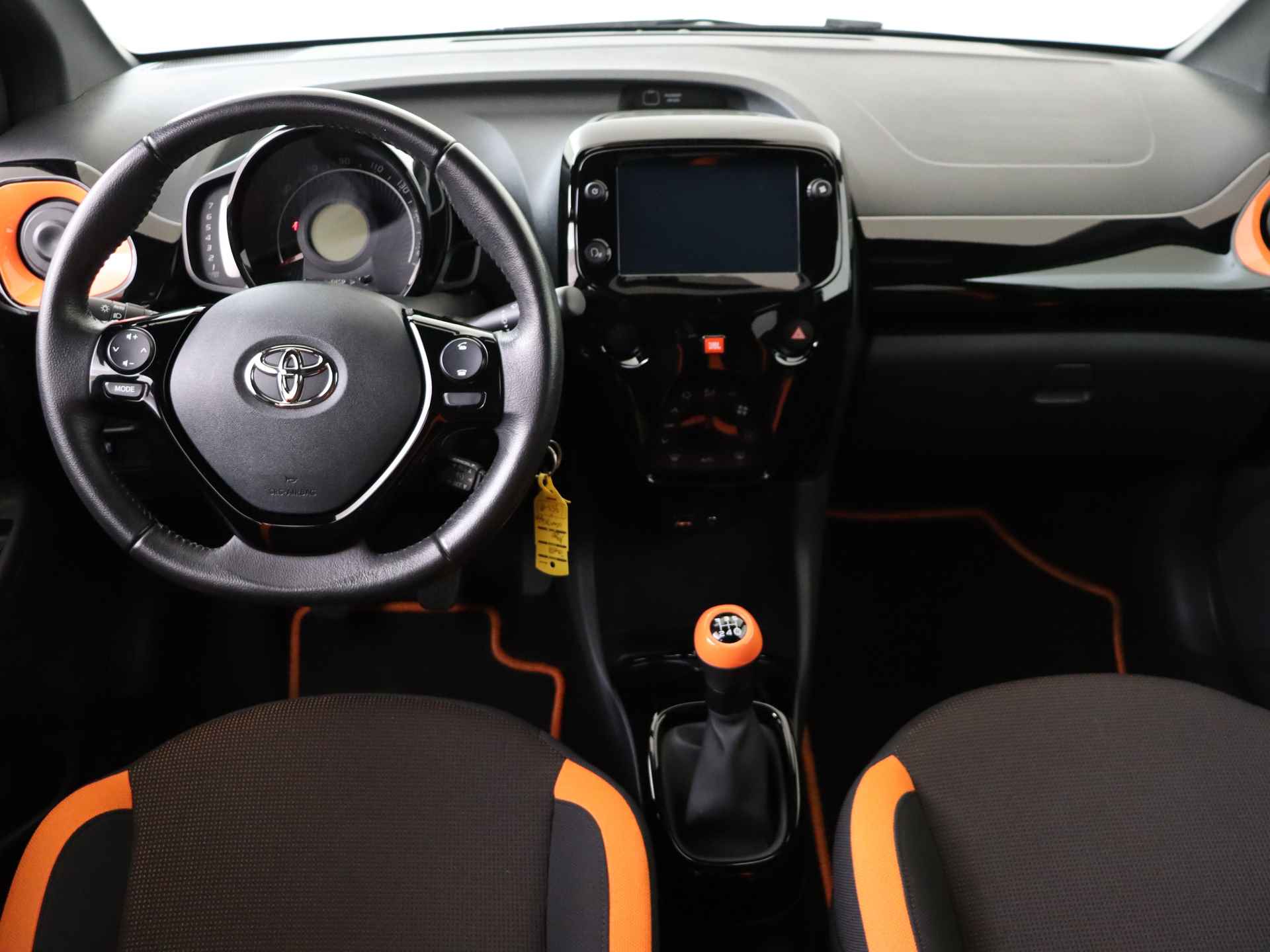 Toyota Aygo 1.0 VVT-i x-JBL I Apple Carplay/Android Auto I Climate Control I Camera I USB I LM Velgen I 1e Eigenaar I Volledig LOUWMAN Onderhouden I JBL Subwoofer I - 6/45