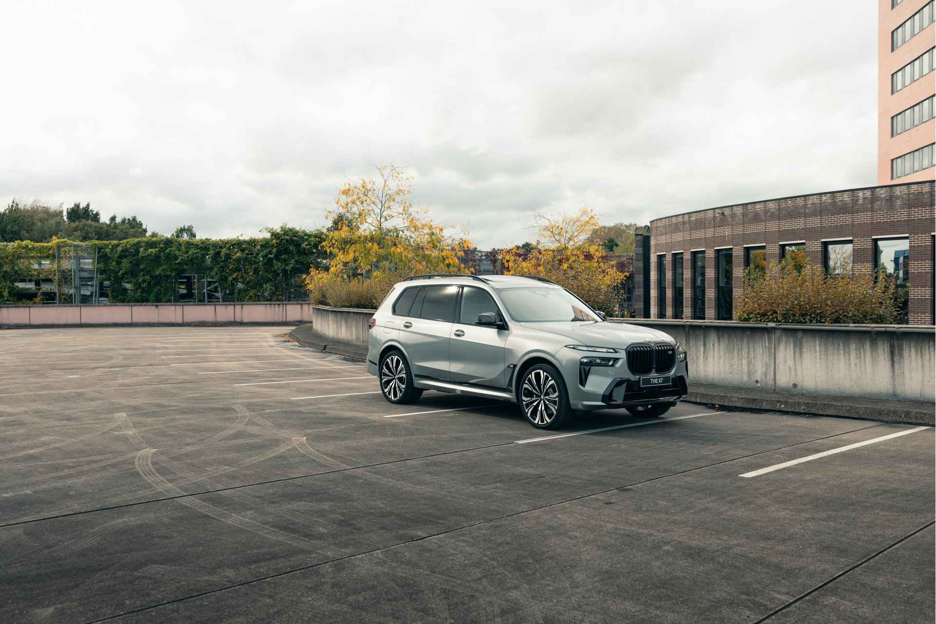 BMW X7 M60i xDrive High Executive Automaat / Panoramadak Sky Lounge / Massagefunctie / Bowers & Wilkins / Parking Assistant Professional / Active Steering / Stoelventilatie - 17/25