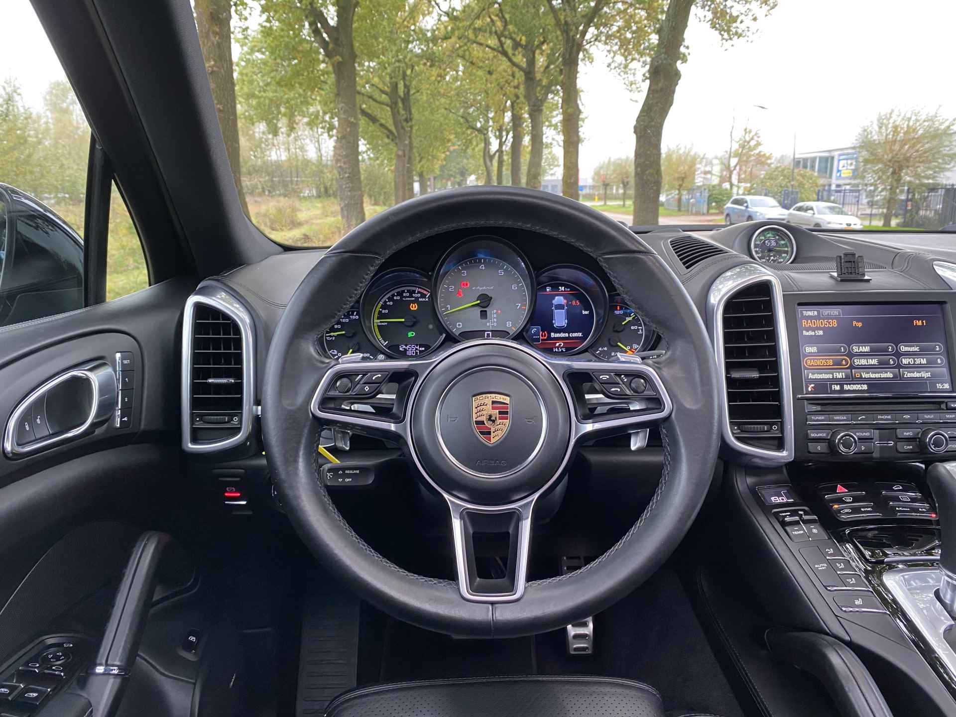 Porsche Cayenne 3.0 S E-Hybrid | Luchtvering | Panoramadak | Elekt. achterklep | Achteruitrijcamera | info Jeroen 0492-588980 | info Jeroen 0492-588980 - 22/41