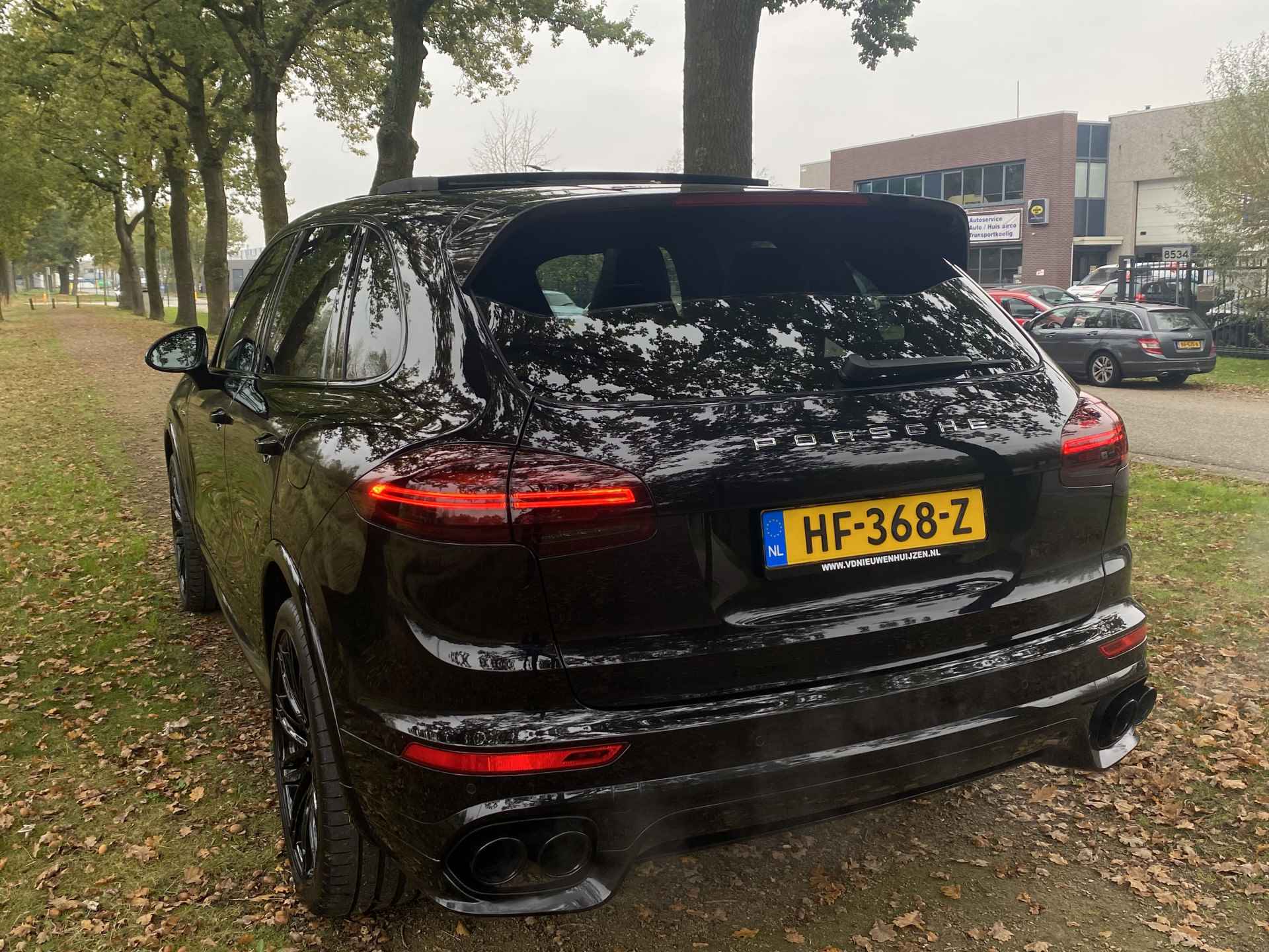 Porsche Cayenne 3.0 S E-Hybrid | Luchtvering | Panoramadak | Elekt. achterklep | Achteruitrijcamera | info Jeroen 0492-588980 | info Jeroen 0492-588980 - 11/41