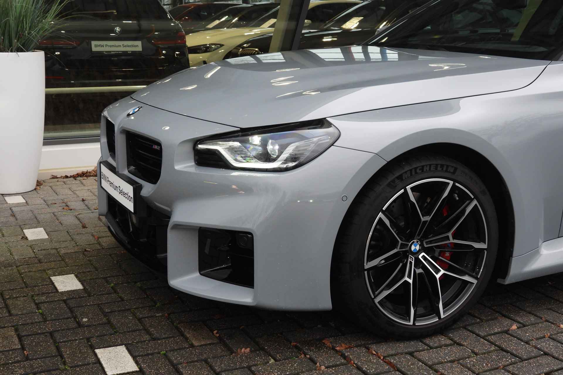 BMW 2 Serie Coupé M2 Automaat / Live Cockpit Professional / Parking Assistant / Stoelverwarming / Active Cruise Control / Adaptief M Onderstel / Verwarmd stuurwiel - 22/61