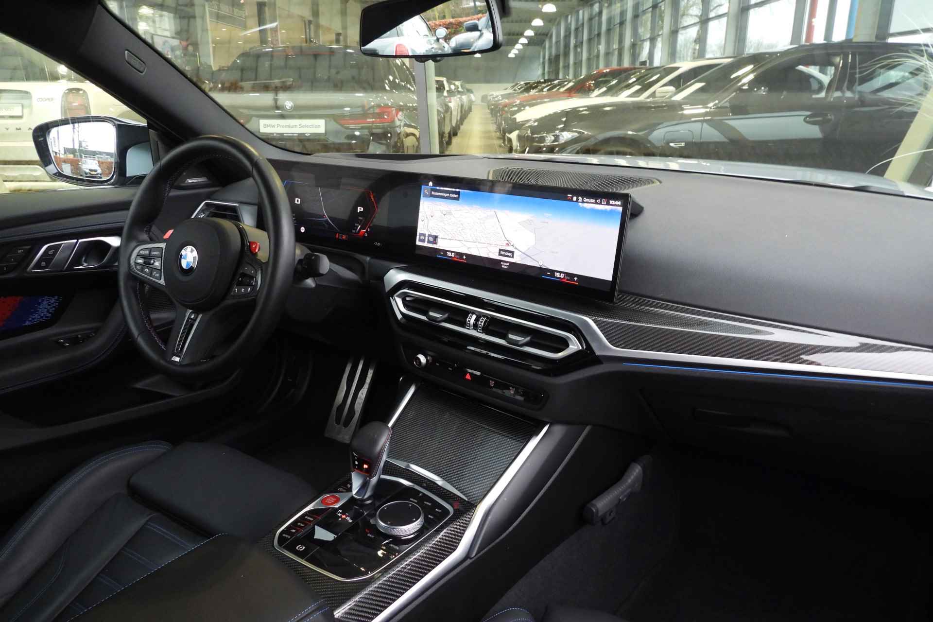 BMW 2 Serie Coupé M2 Automaat / Live Cockpit Professional / Parking Assistant / Stoelverwarming / Active Cruise Control / Adaptief M Onderstel / Verwarmd stuurwiel - 36/61