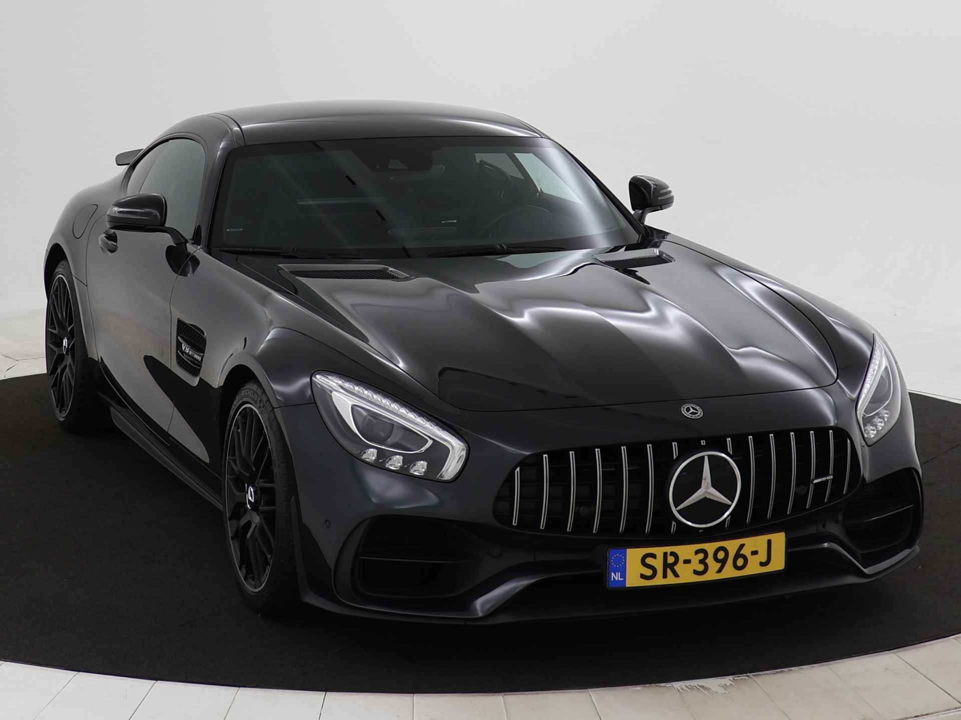 Mercedes-Benz AMG GT 4.0 | V8 | 476pk | AMG-Aerodynamicapakket | AMG-Performance uitlaat | Burmester | Achteruitrijcamera | Inclusief 24 MB Premium Certified garantie voor Europa. - 34/38