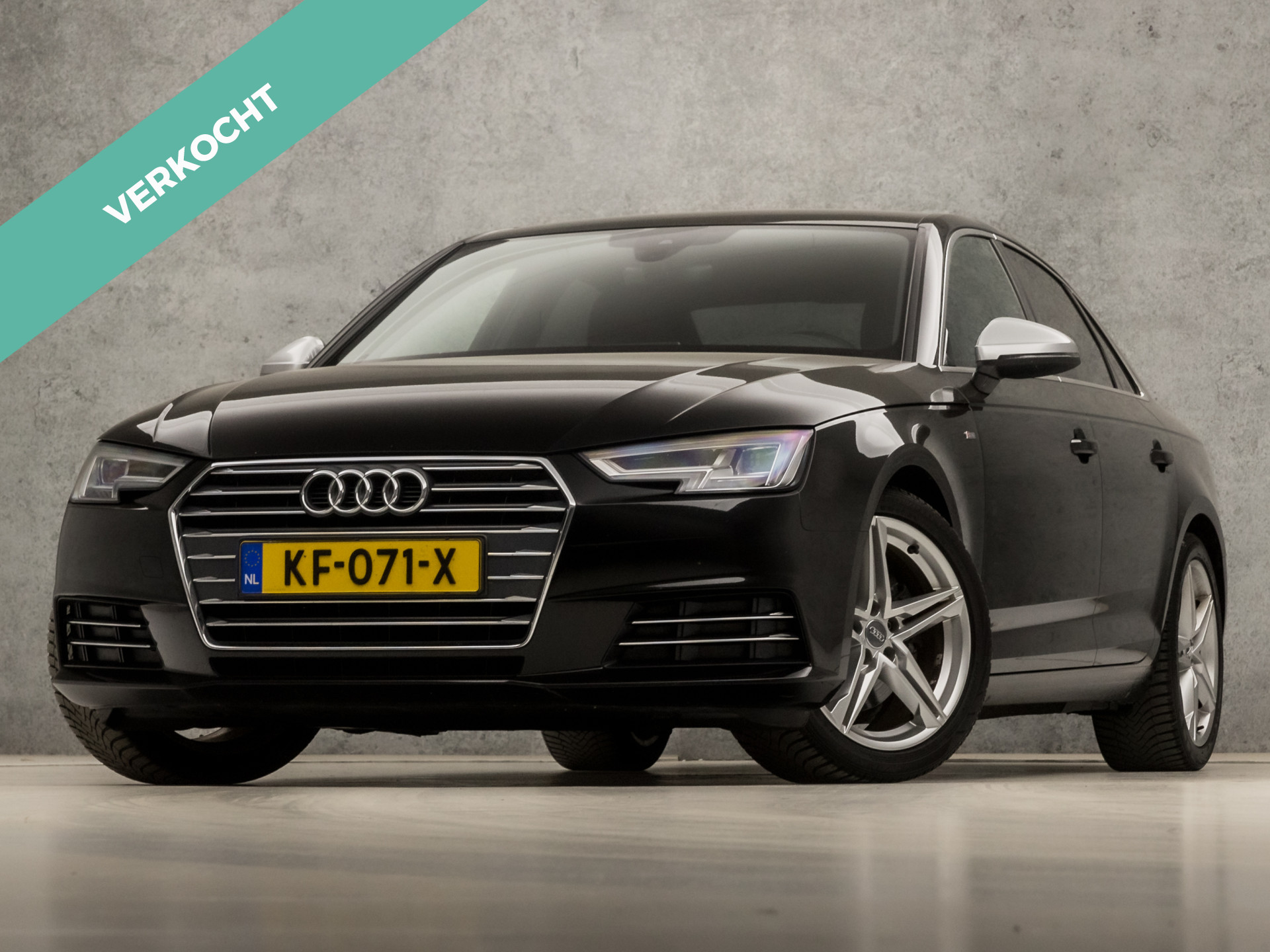 Audi A4 Limousine 1.4 TFSI S-Line Sport 150Pk Automaat (2X S-LINE, DIGITAL COCKPIT, APPLE CARPLAY, GROOT NAVI, GETINT GLAS, SPORTSTOELEN, LEDER, NIEUWE APK, ZWART HEMEL, NIEUWSTAAT)