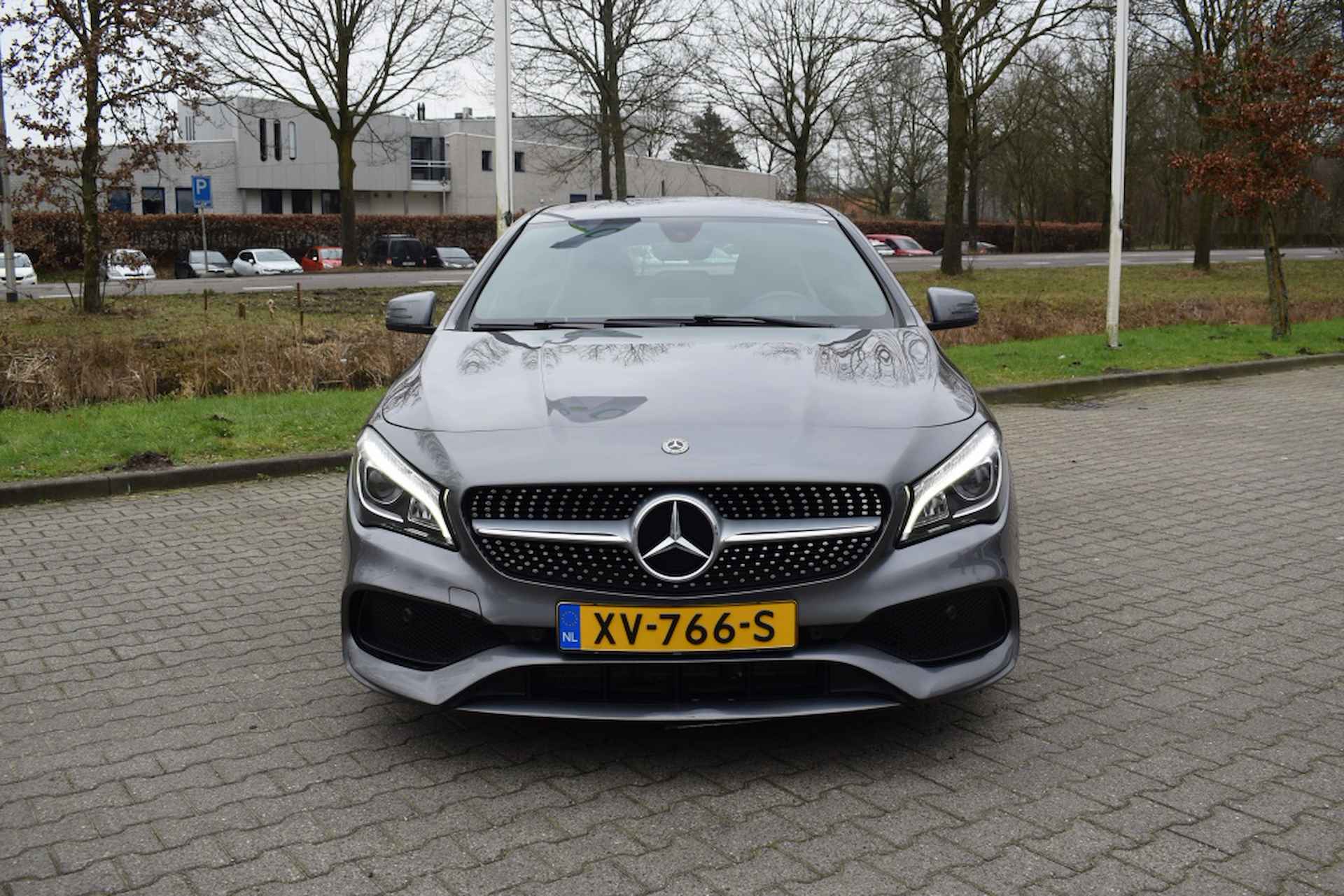 Mercedes-benz CLA-klasse Shooting Brake 180 AMG STYLING AUTOMAAT | SPORTSTOELEN | NAVI | RIJKLAAR! - 8/27