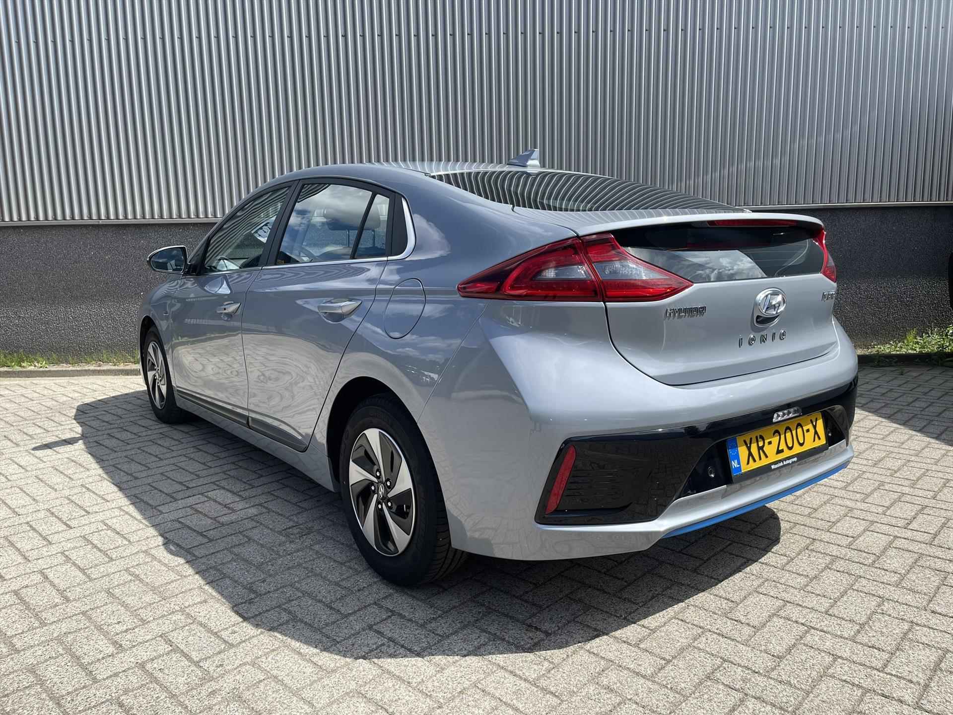 HYUNDAI Ioniq 1.6 GDI Blue HEV 141 pk DCT | Apple Carplay | Android Auto | Camera Achter | Parkeersensoren Voor & Achter  | - 8/42