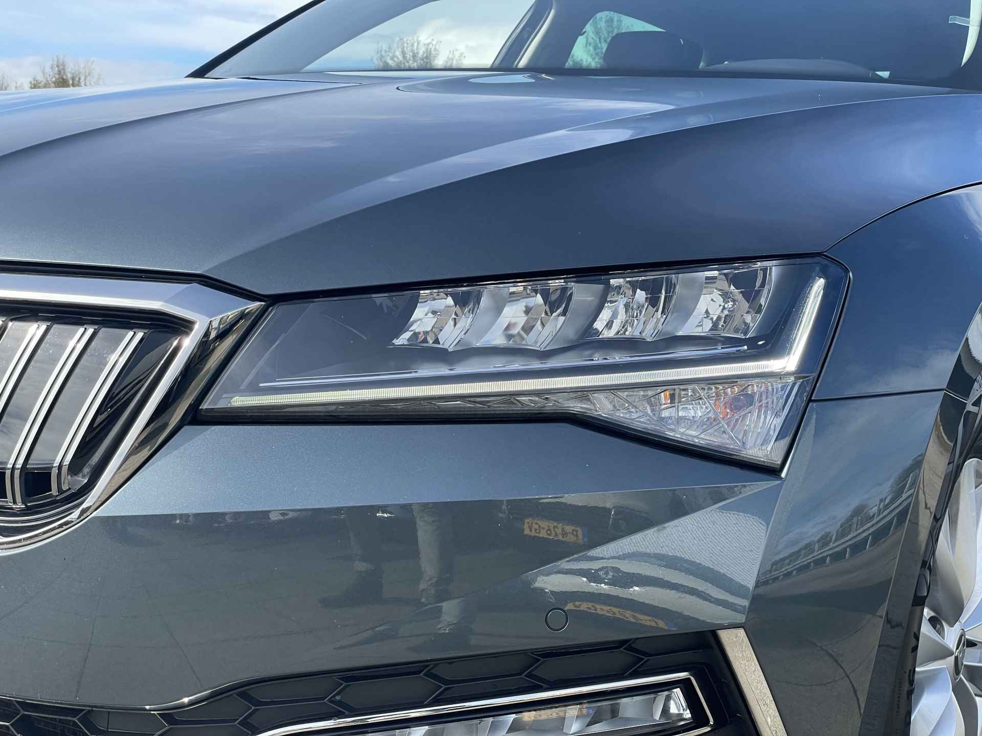 Škoda Superb Combi 1.4 TSI iV Business Edition Plus | Navigatiesysteem | Climate Control | Rijklaarprijs! | - 36/37