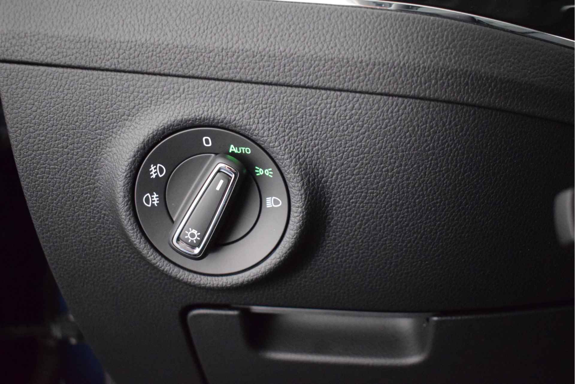 Škoda Superb Combi 1.4 TSI 218pk iV Laurin&Klement Canton Keyless Matrix Led Camera Leder Virtual Cockpit Navigatie - 12/63