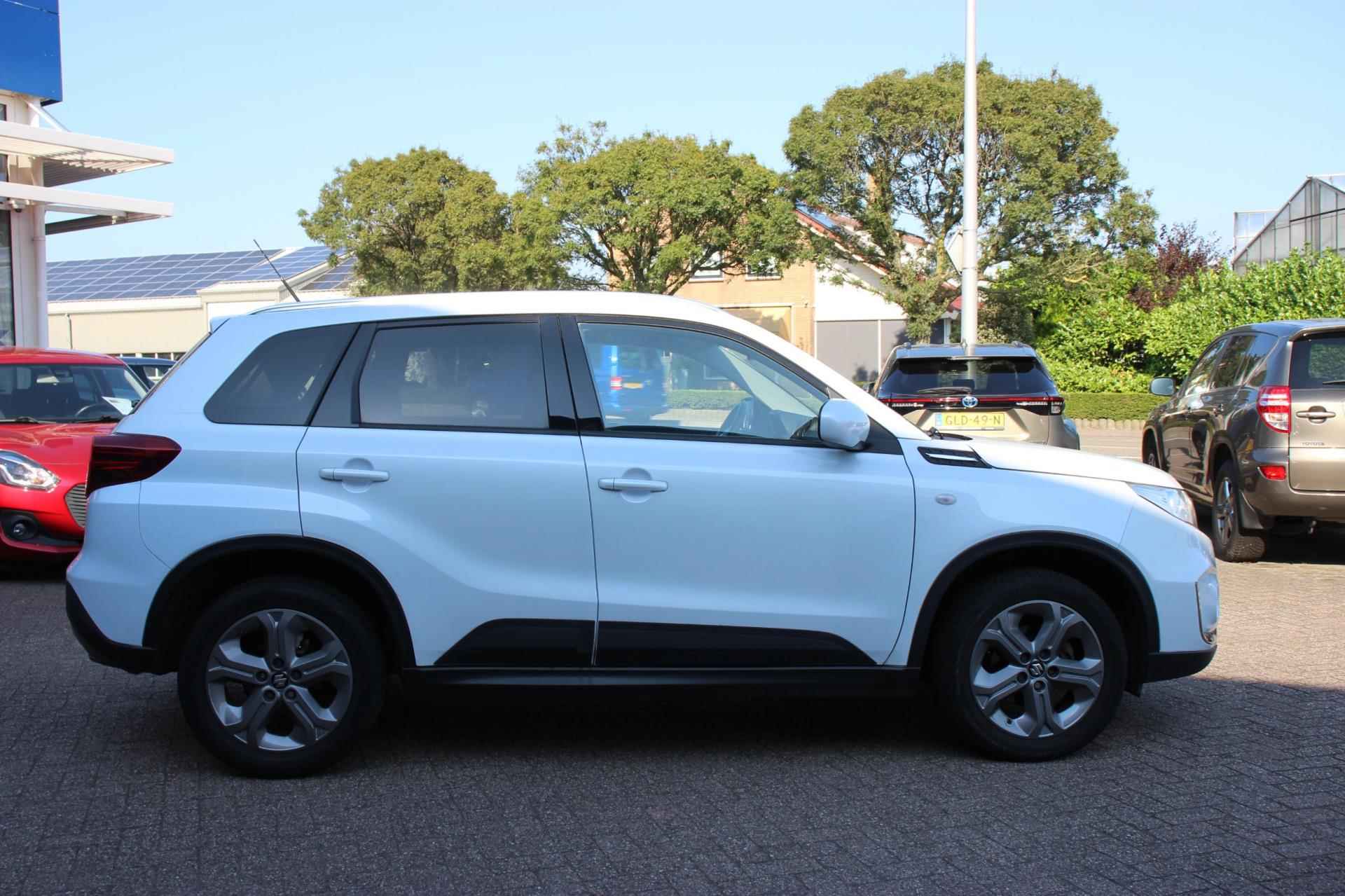 Suzuki Vitara 1.0 Boosterjet Select AUTOMAAT/TREKHAAK/NAVI - 6/31