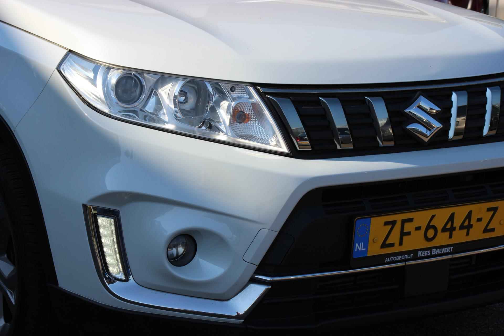 Suzuki Vitara 1.0 Boosterjet Select AUTOMAAT/TREKHAAK/NAVI - 12/31