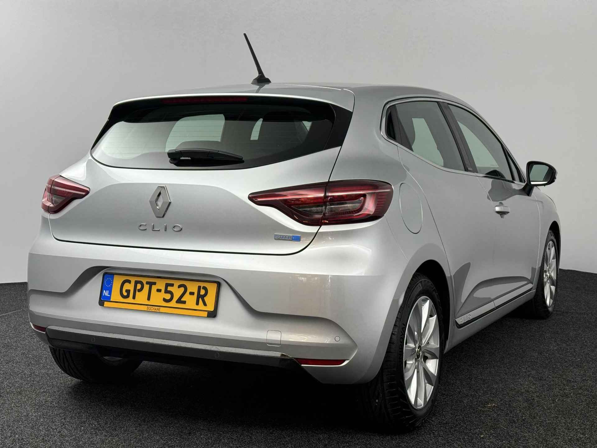 Renault Clio 1.6 E-Tech Hybride Intens CLIMA | CRUISE | NAVI | PDC | ANDROID & APPLE CARPLAY | - 31/47