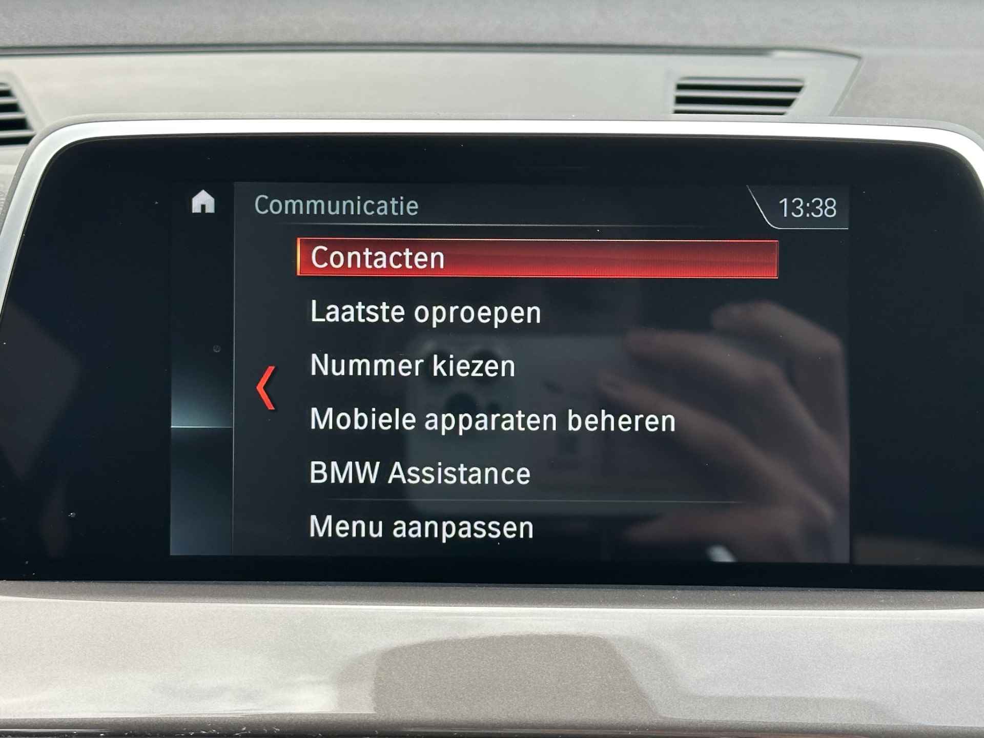 BMW X1 sDrive20i High Executive aut Leer | Navi | HUD | Keyless | Stoel & Stuur verwarming | Alarm - 11/24