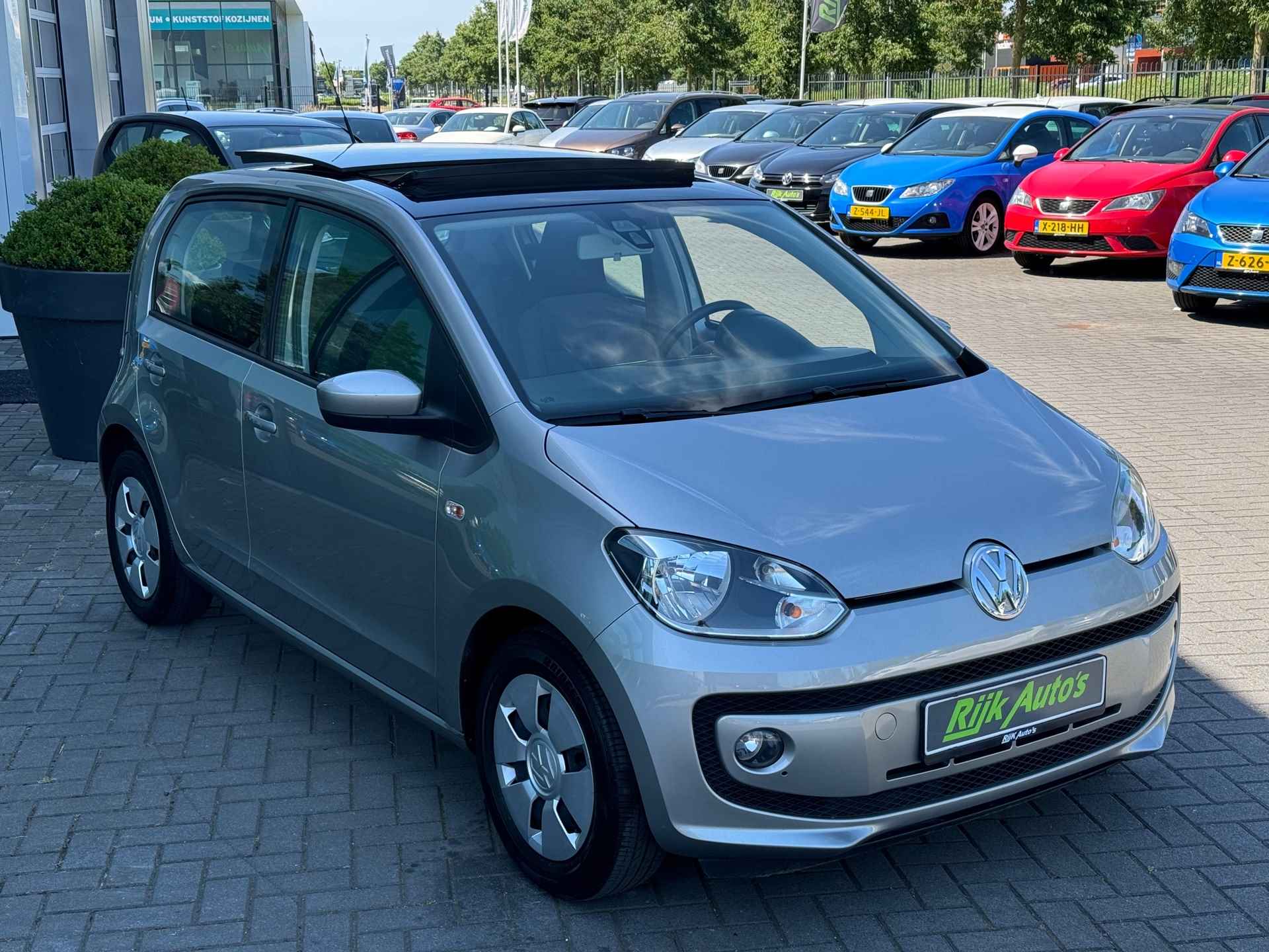 Volkswagen Up! * Panoramadak * Cruise Stoelverwarming * PDC - 15/26