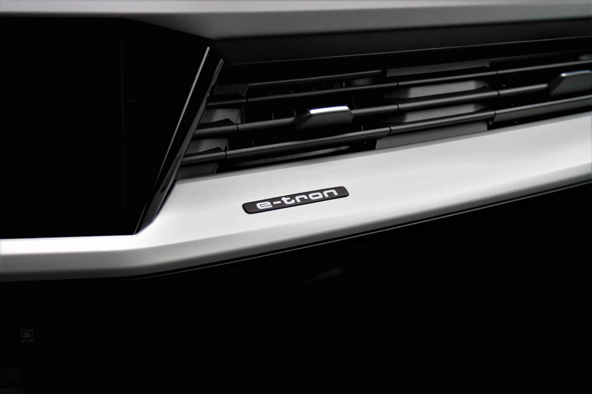 Audi Q4 E-Tron 35 Edition. Direct leverbaar! - 32/44