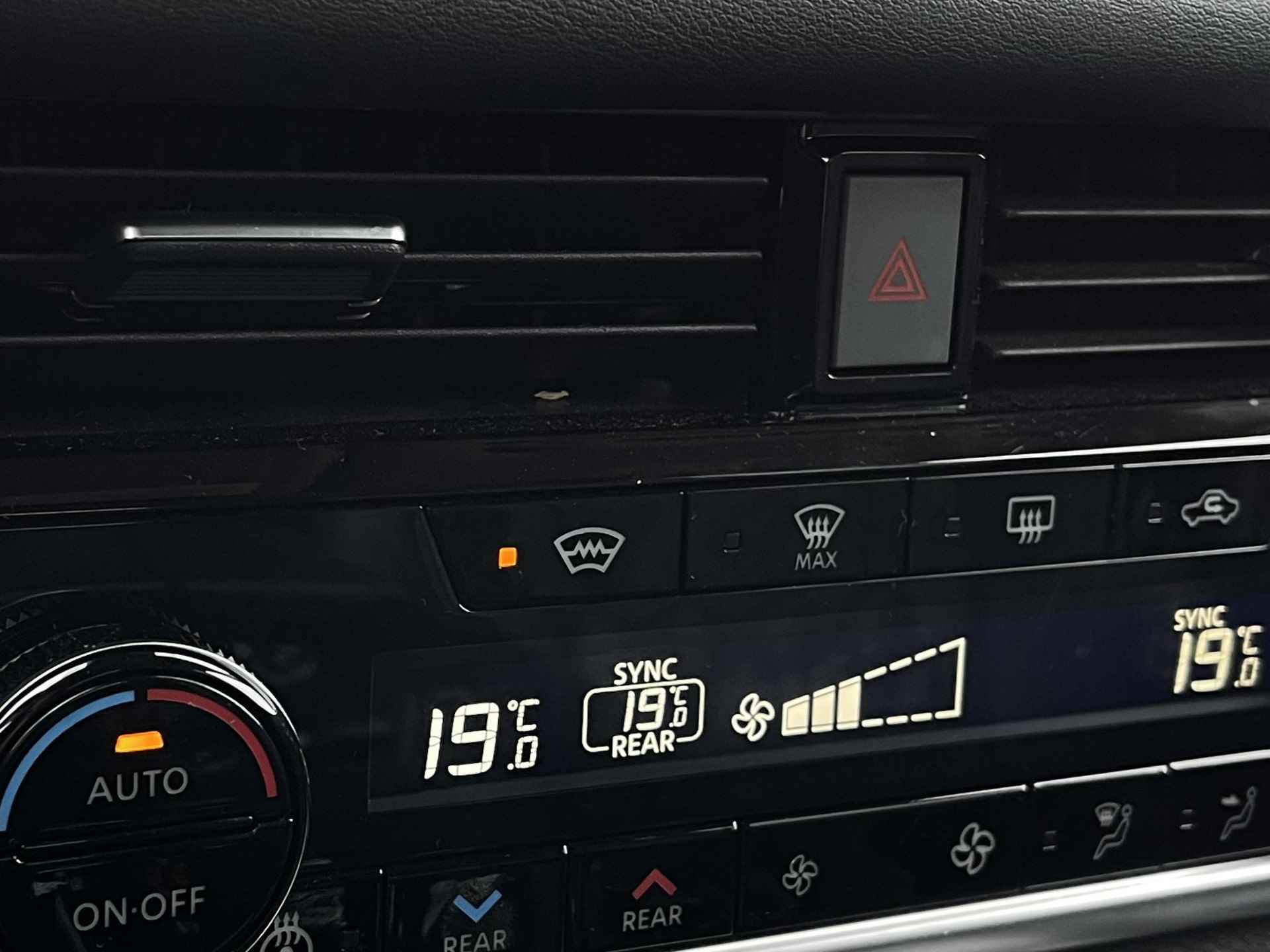 Nissan X-Trail 1.5 e-4orce Tekna Plus 4WD 7p. | Panoramadak | Stuur- + Stoelverwarming | Head-Up Display | BOSE Audio | Nappa Leder | Geheugenstoel | Rijklaarprijs! - 29/35