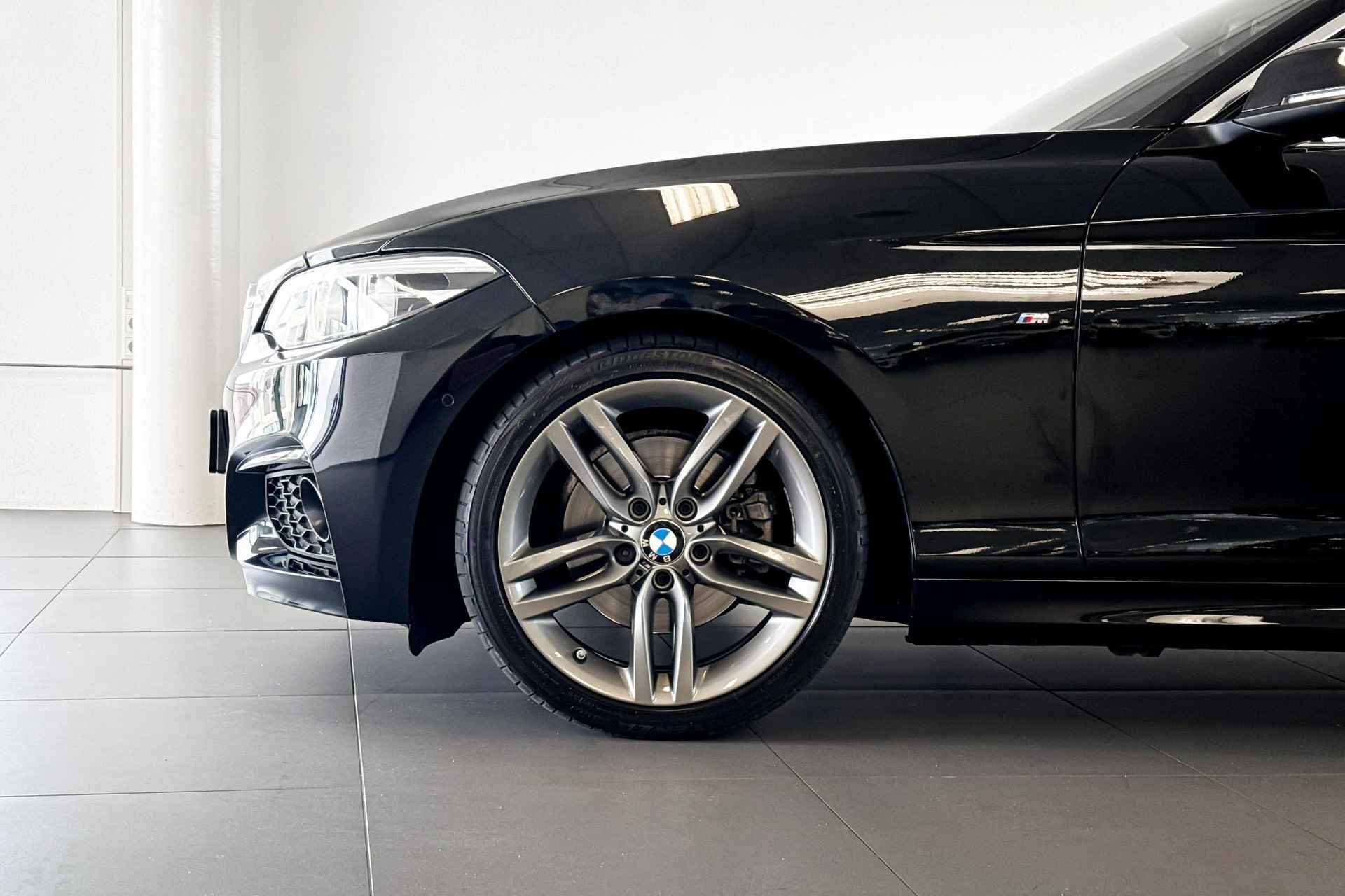 BMW 2 Serie Cabrio 220i High Executive | M Sport | Achteruitrijcamera | Comfort Access | Stoelverwarming | - 4/24