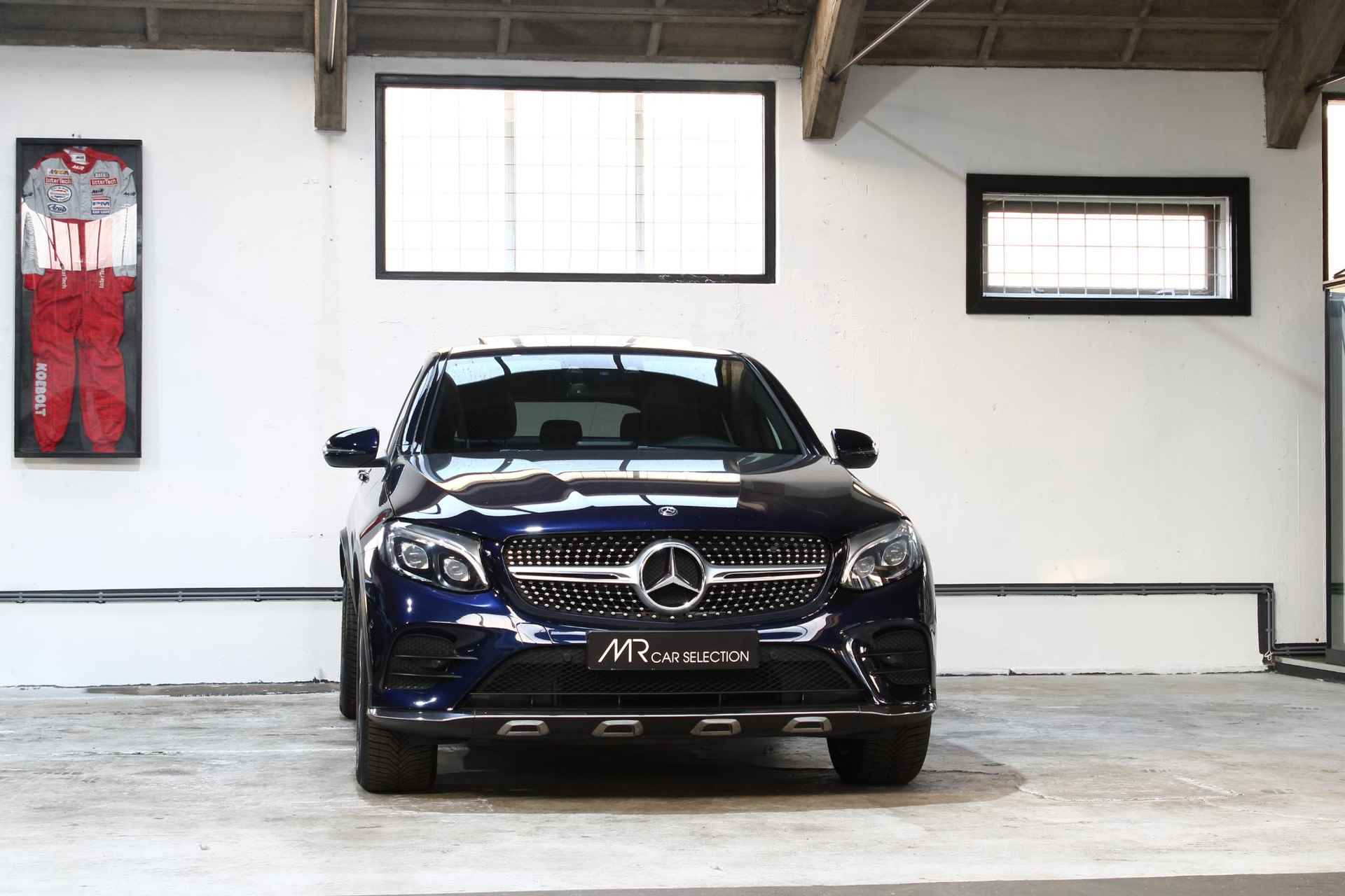 Mercedes-Benz GLC-klasse Coupé 250 4MATIC Business Solution AMG | Dodehoek Asssistent | Head-Up | Schuifdak | Trekhaak | - 3/31